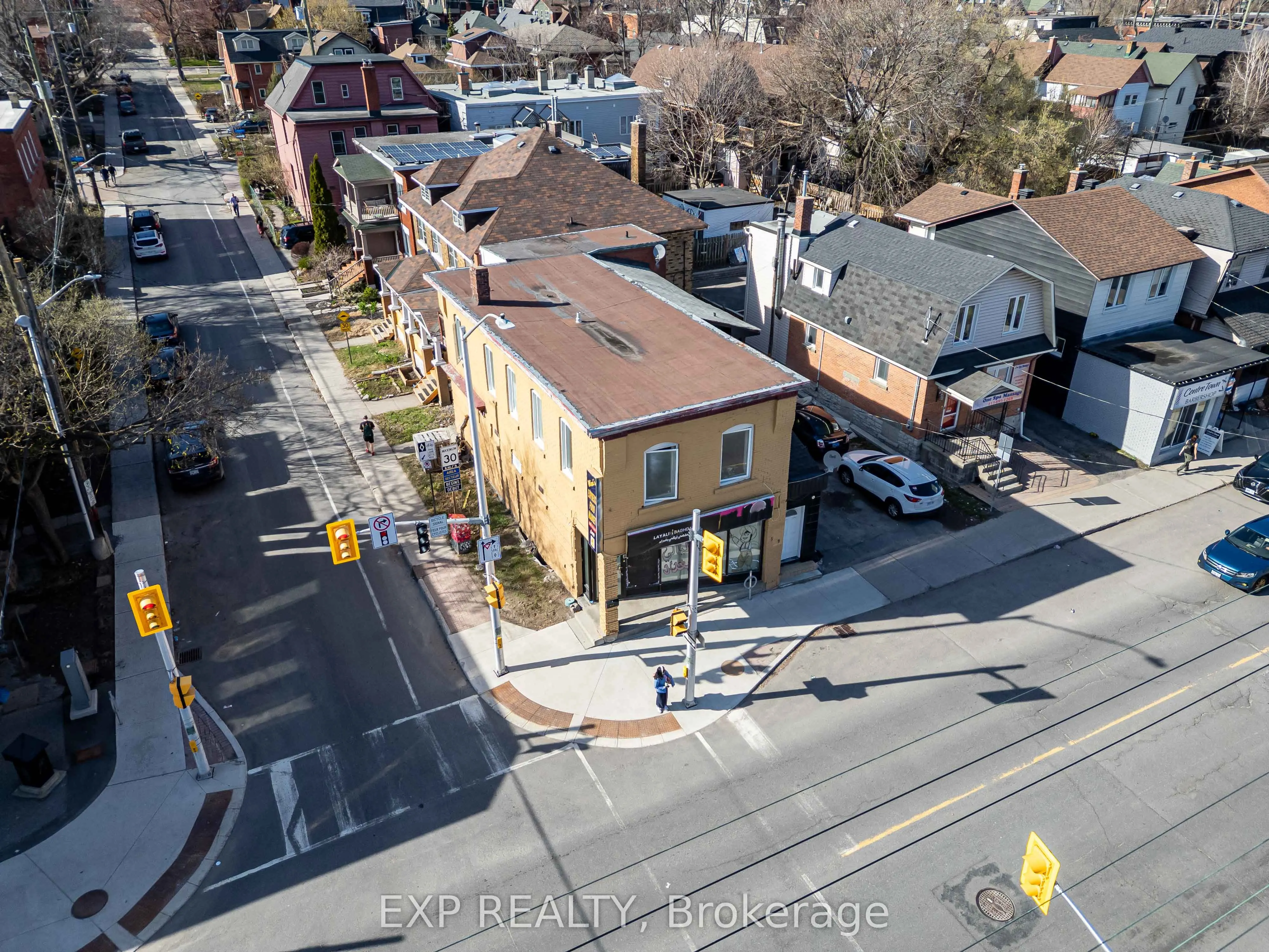 549 GLADSTONE Avenue
