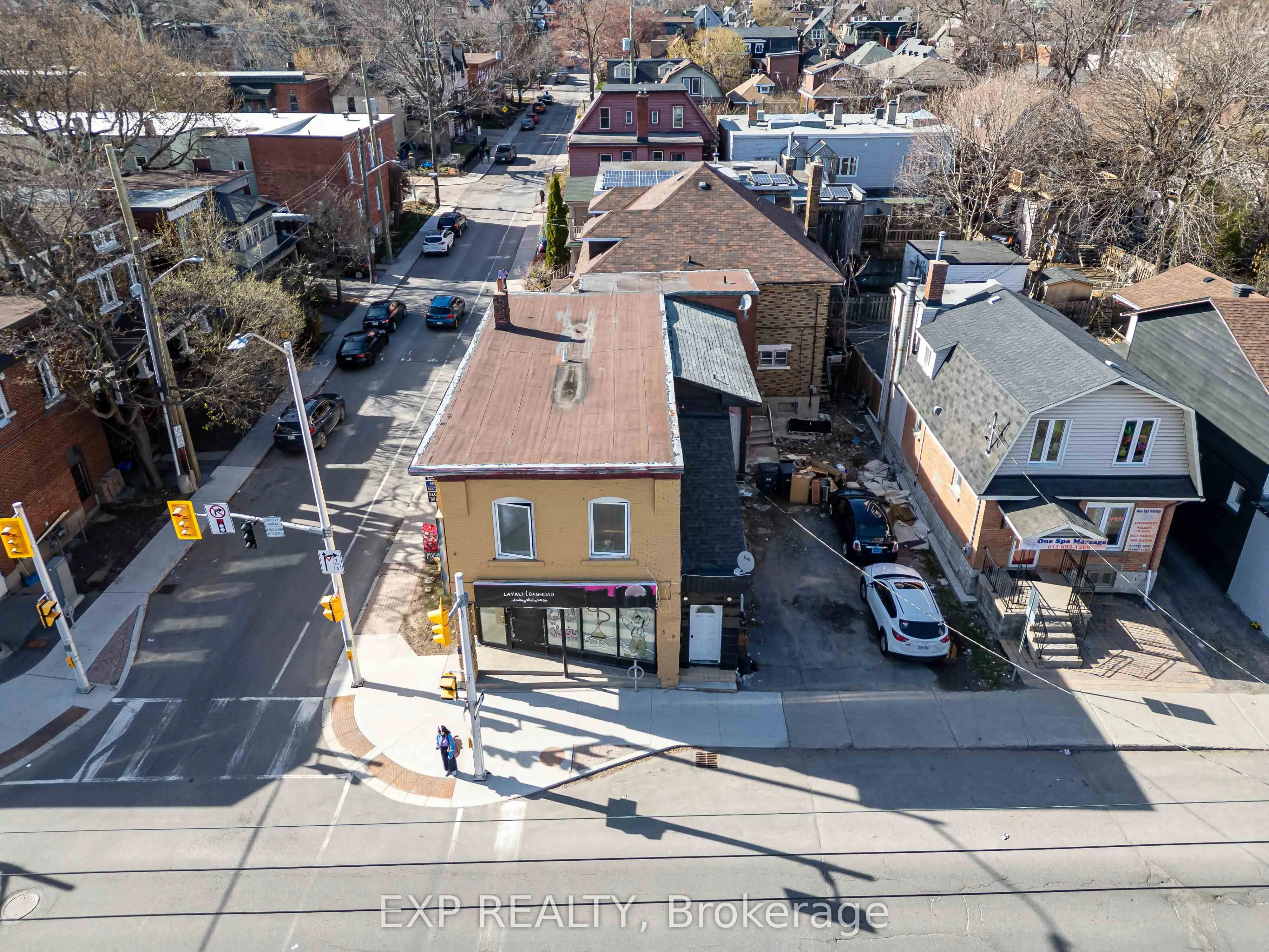 549 GLADSTONE Avenue
