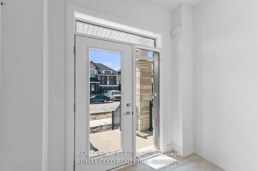 31 Stanley Leitch Drive