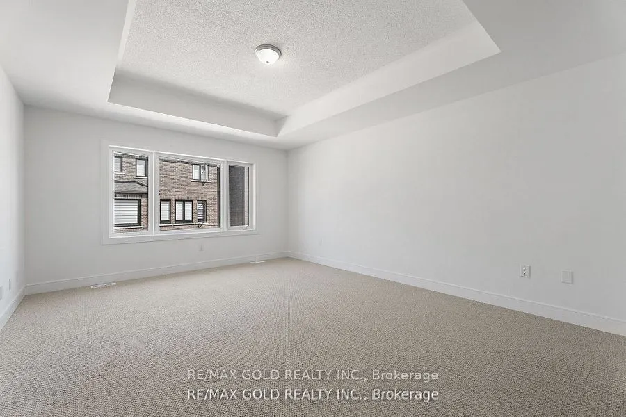 31 Stanley Leitch Drive