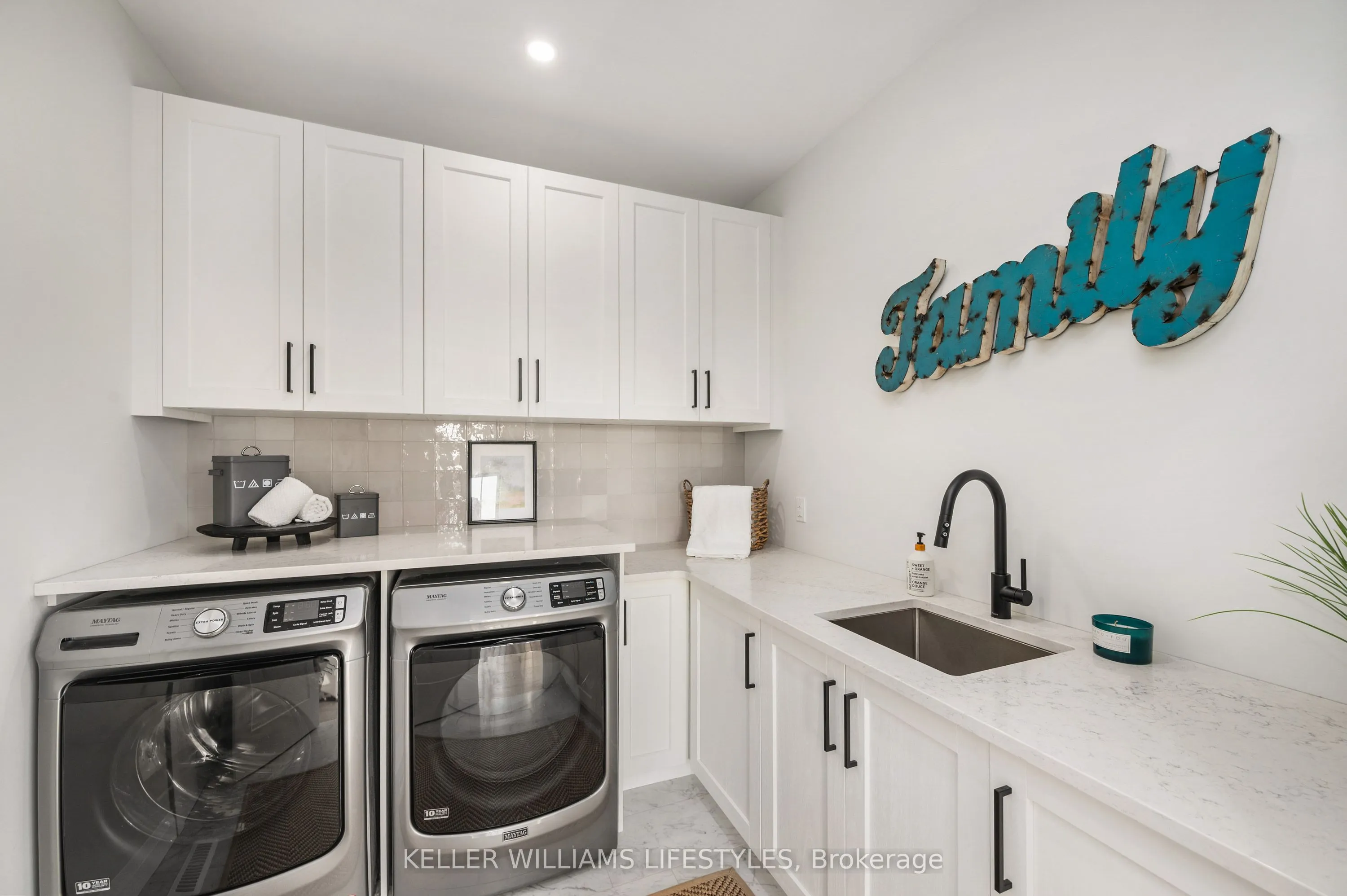 9861 Glendon Drive, #202