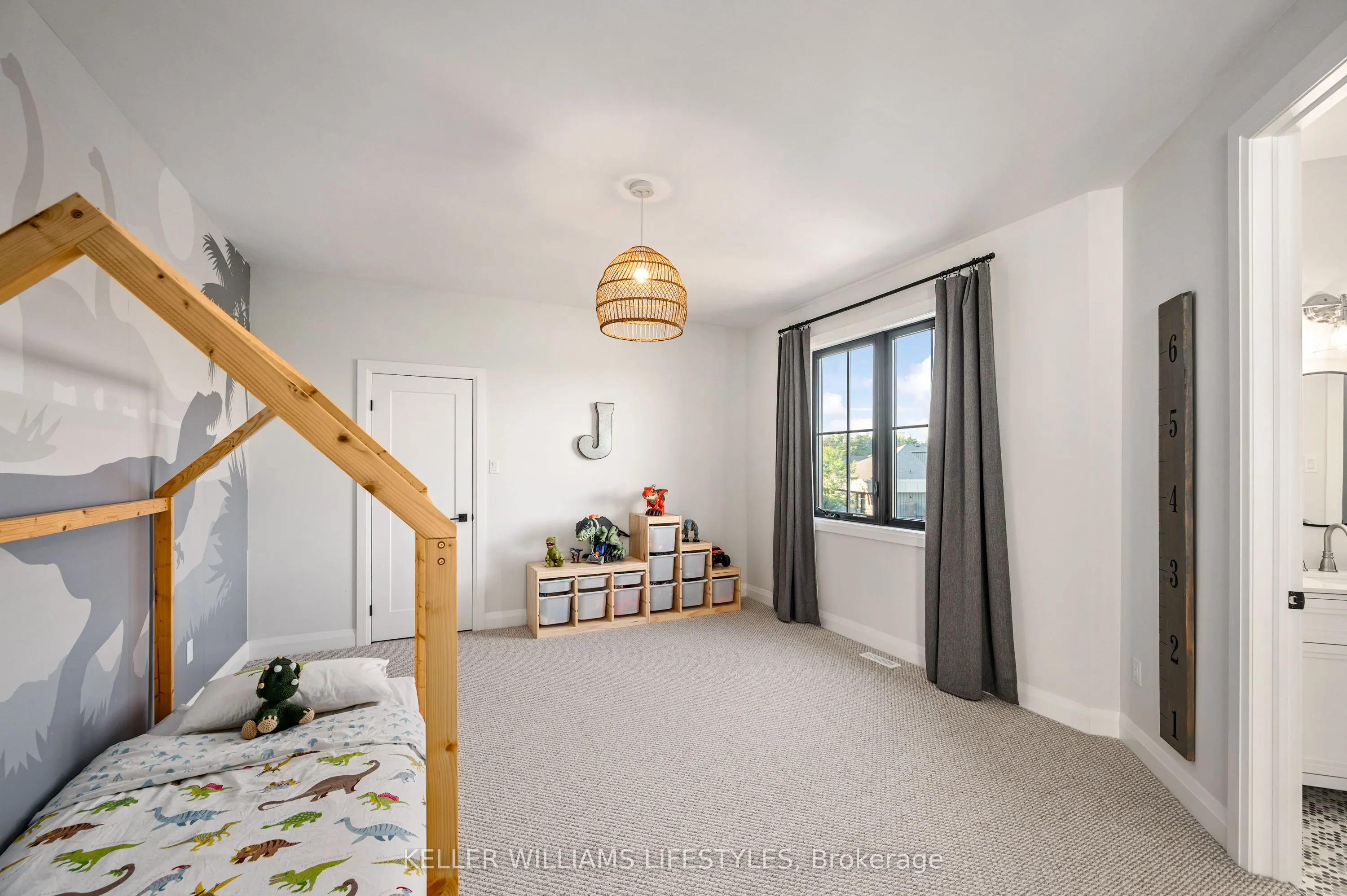 9861 Glendon Drive, #202