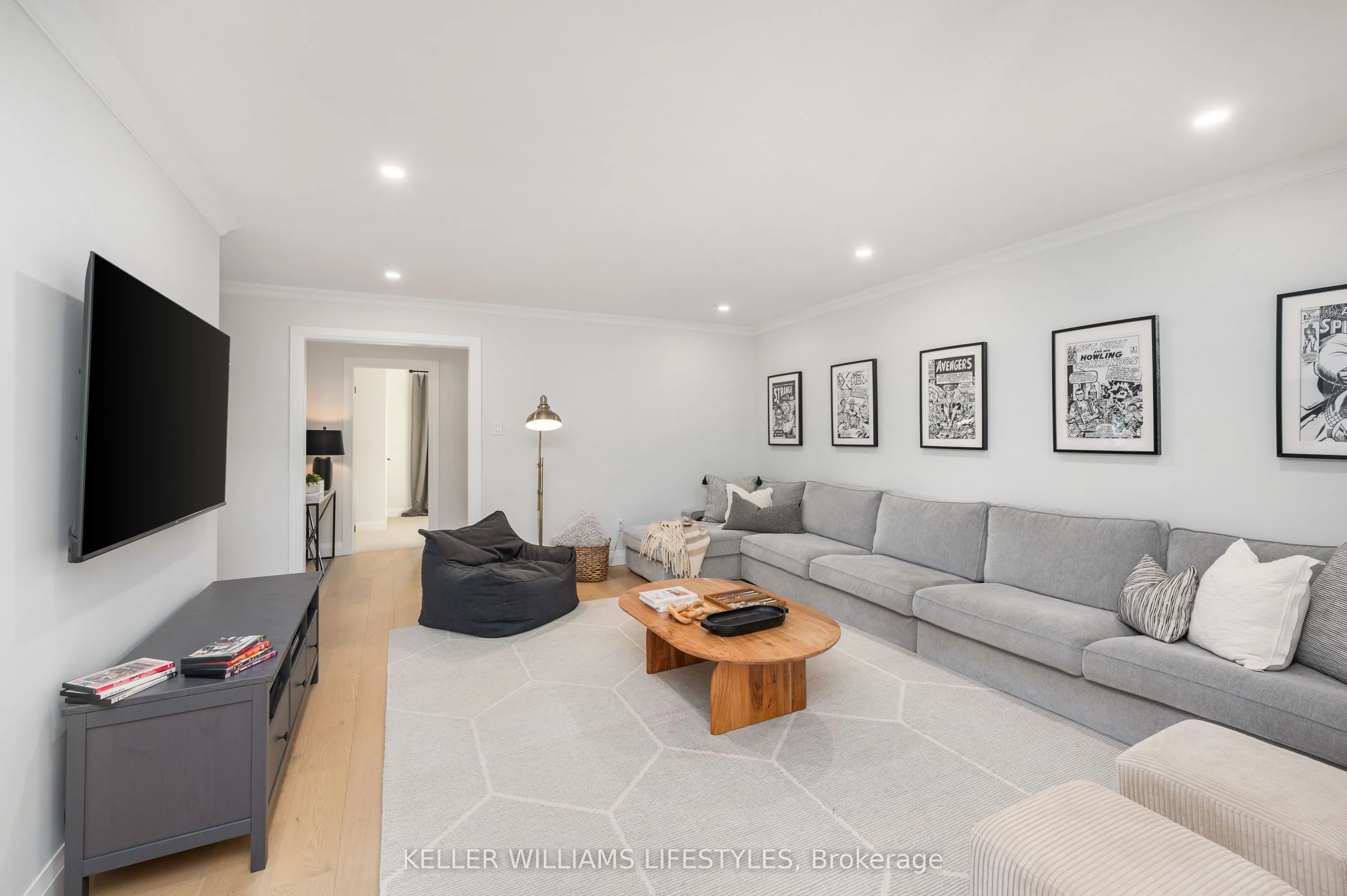 9861 Glendon Drive, #202