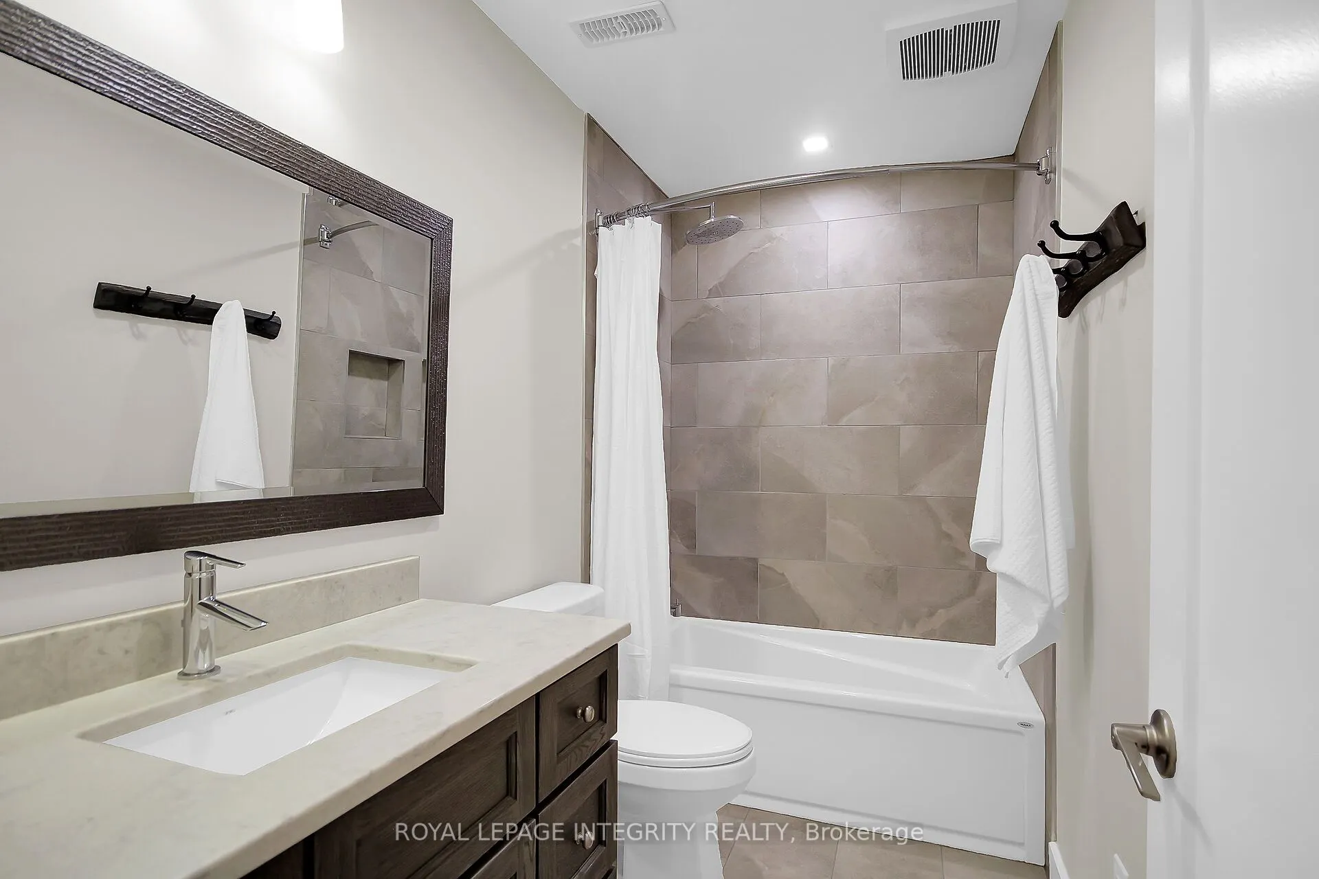 15 York Crossing