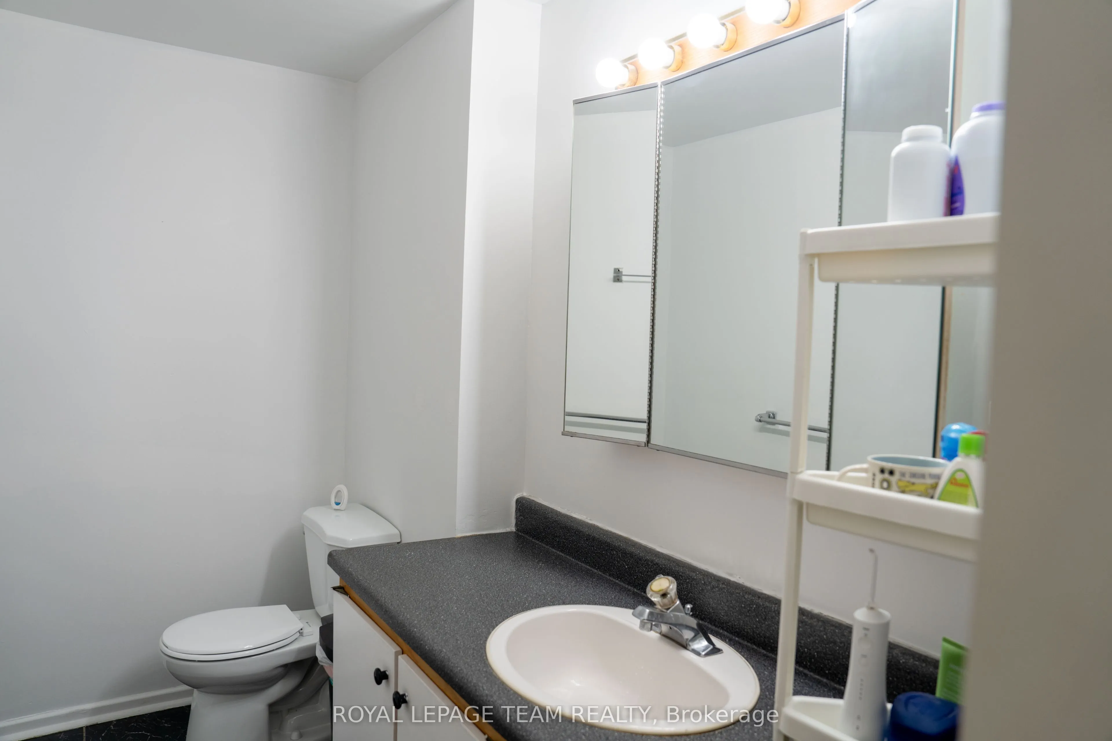 3100 Carling Avenue, #118