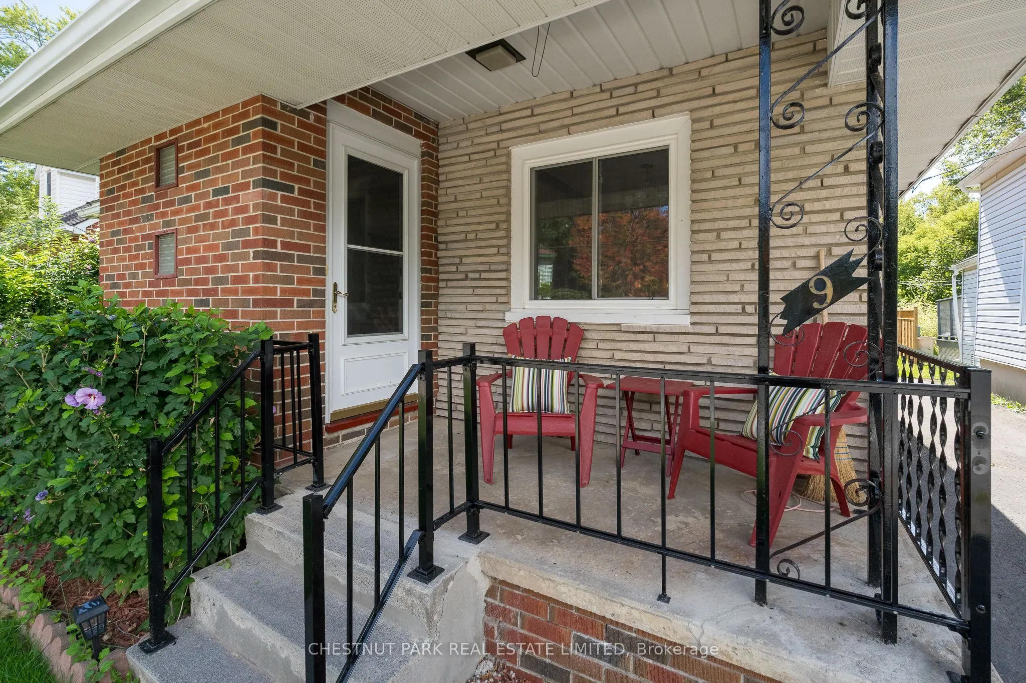 9 Downes Avenue