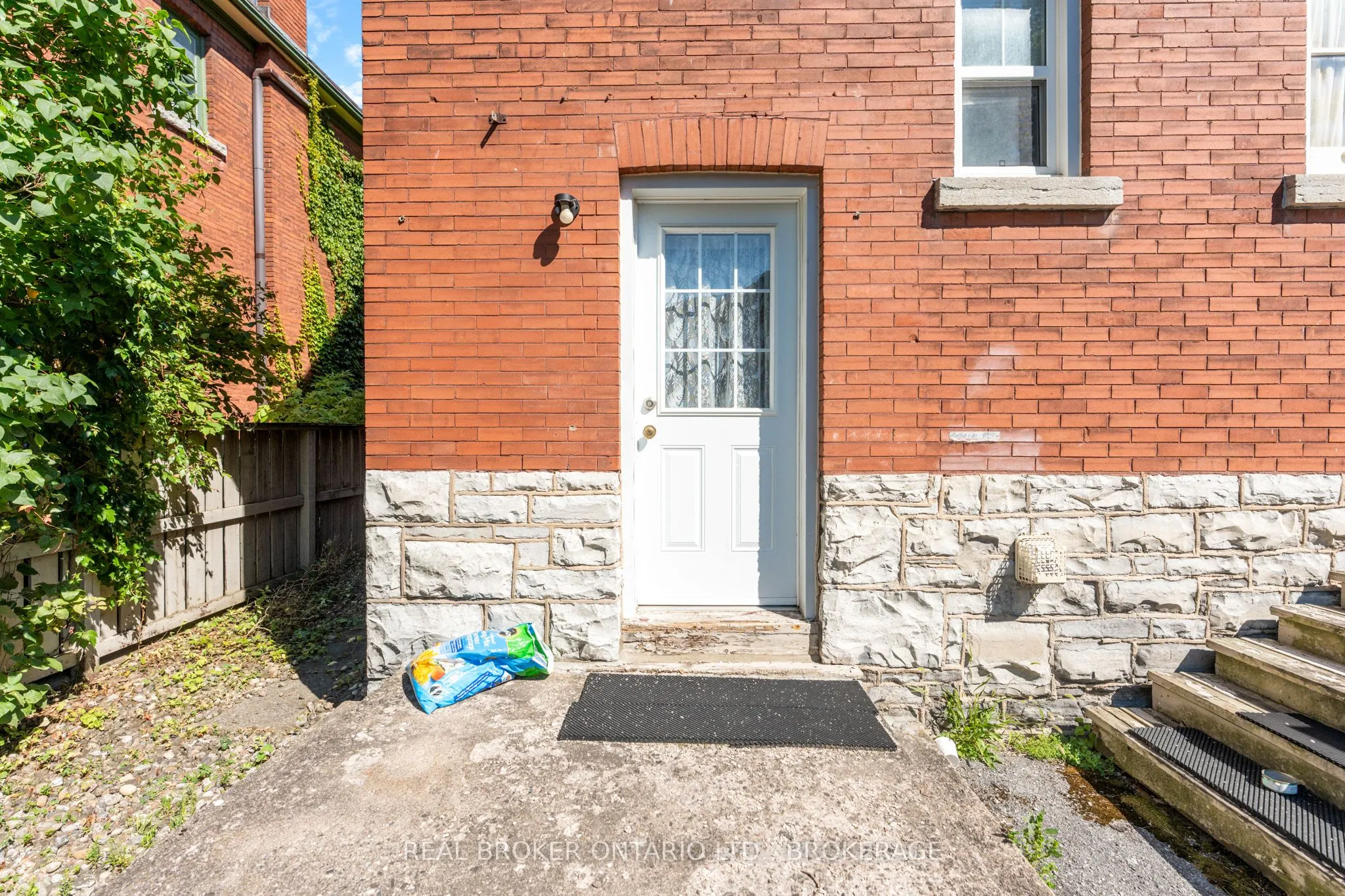 368 Albert Street