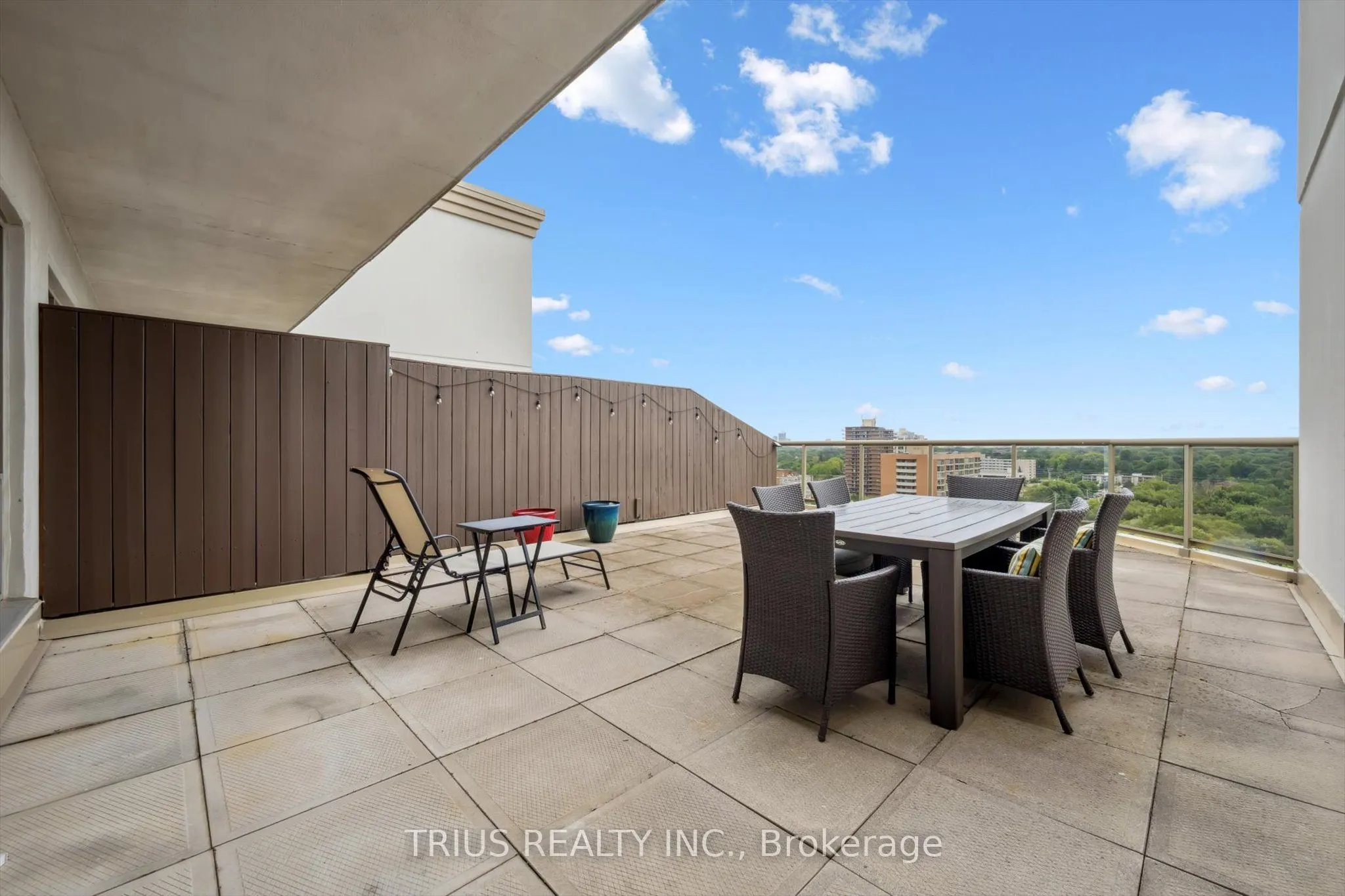 255 Keats Way, #1303