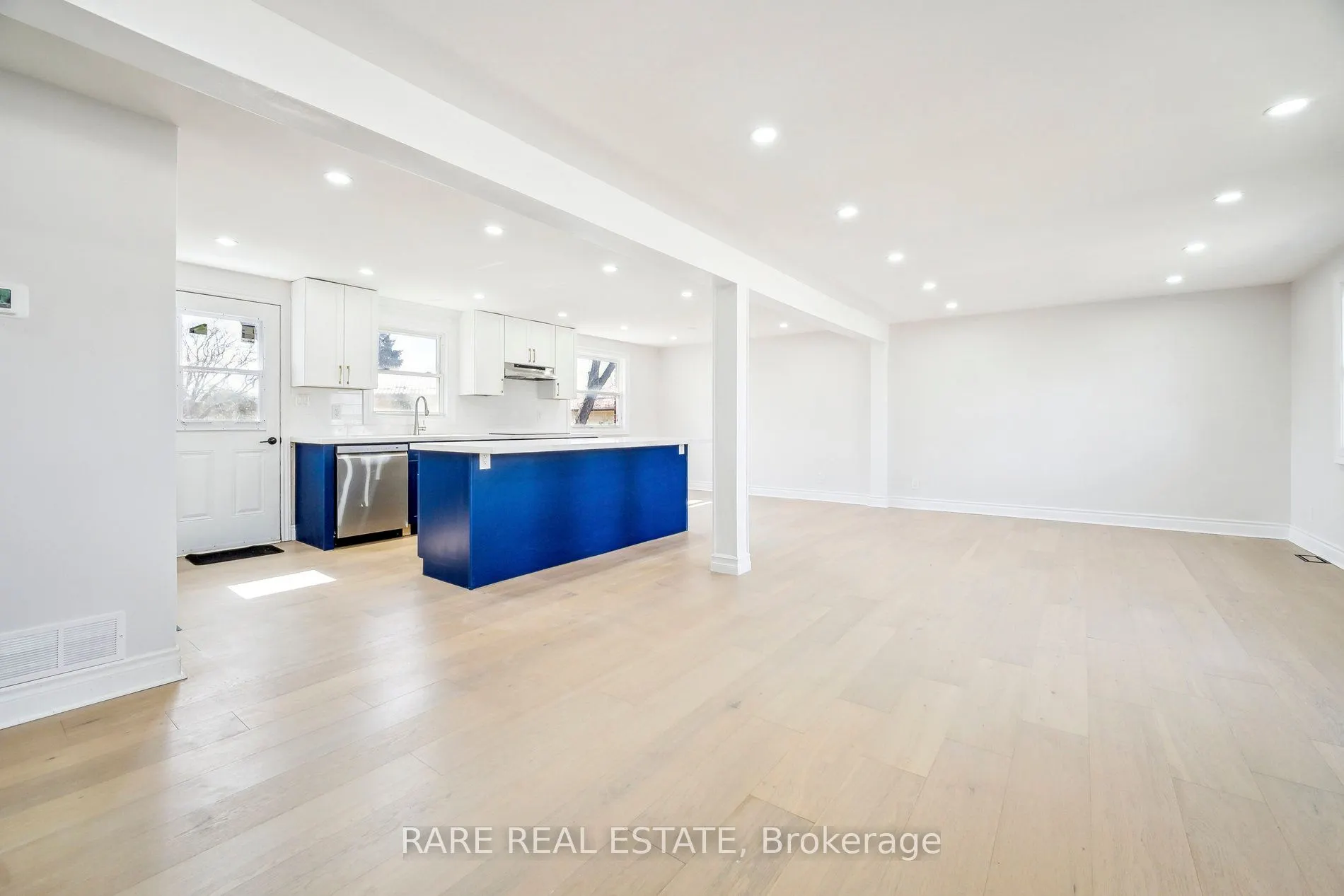 314 Laughton Crescent