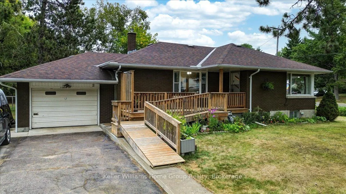 2 EASTON Avenue