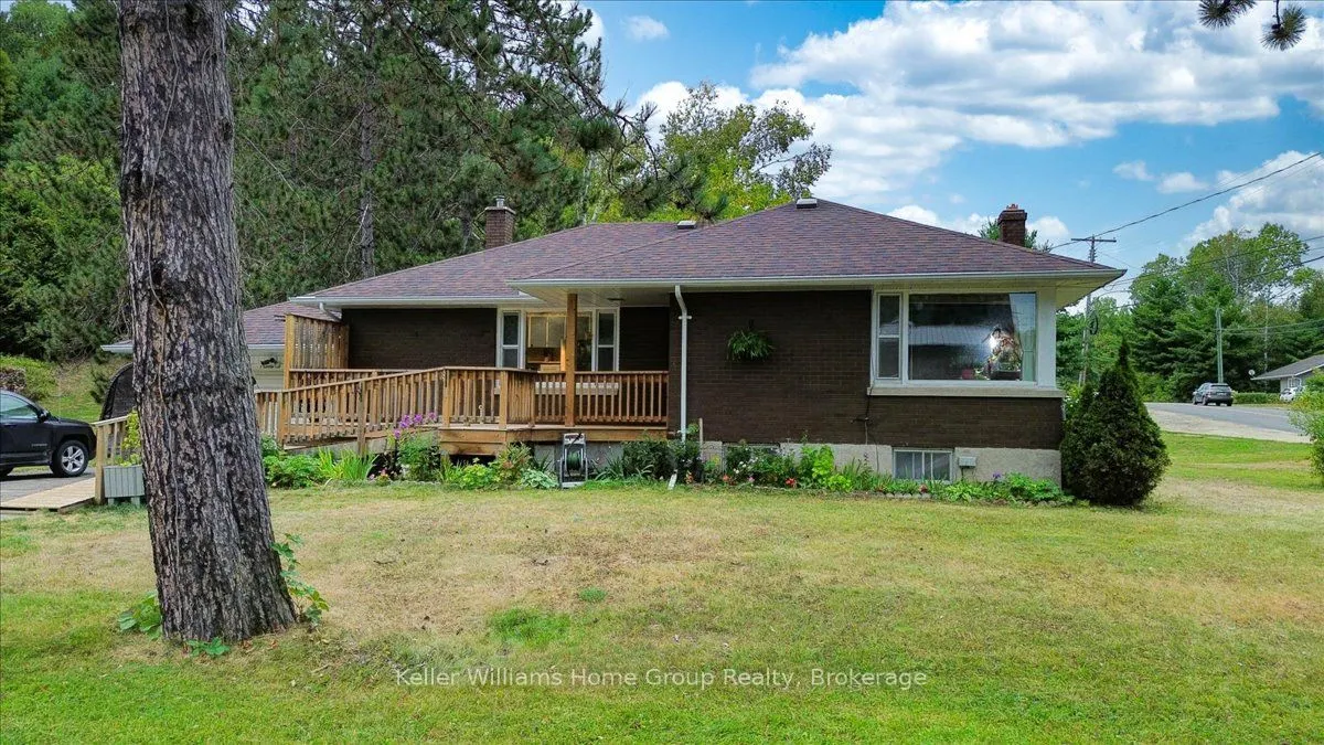 2 EASTON Avenue
