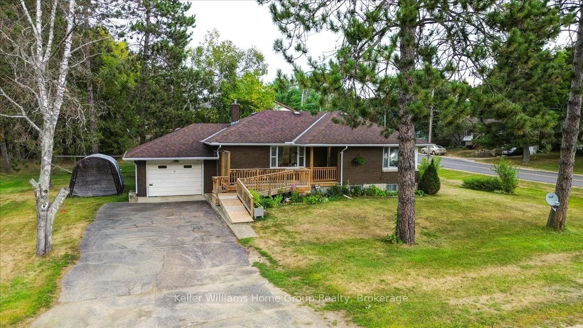 2 EASTON Avenue