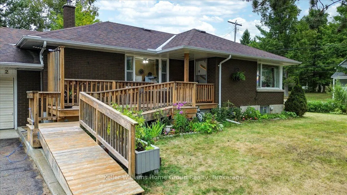 2 EASTON Avenue