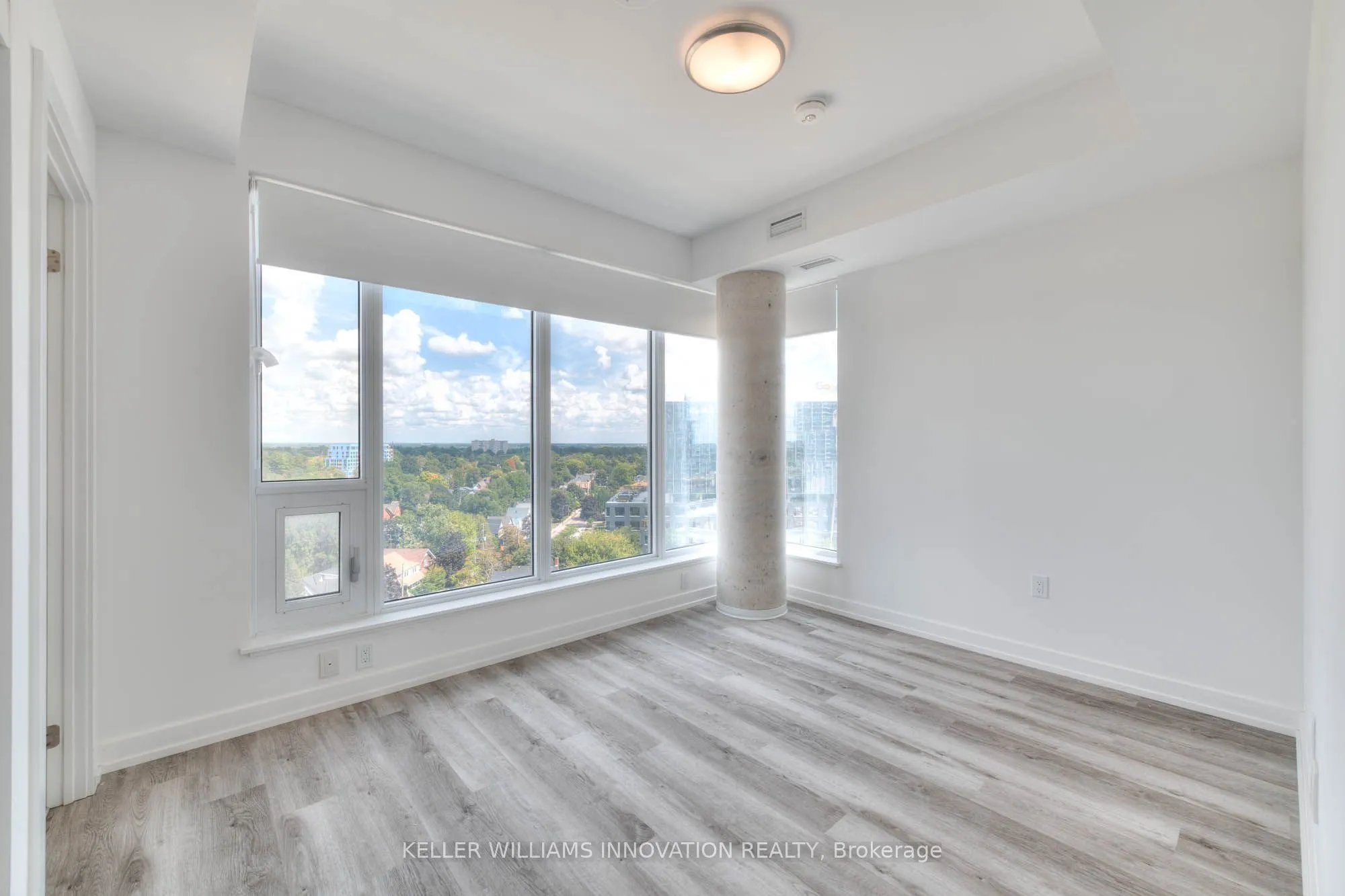 5 wellington Street S, #1012
