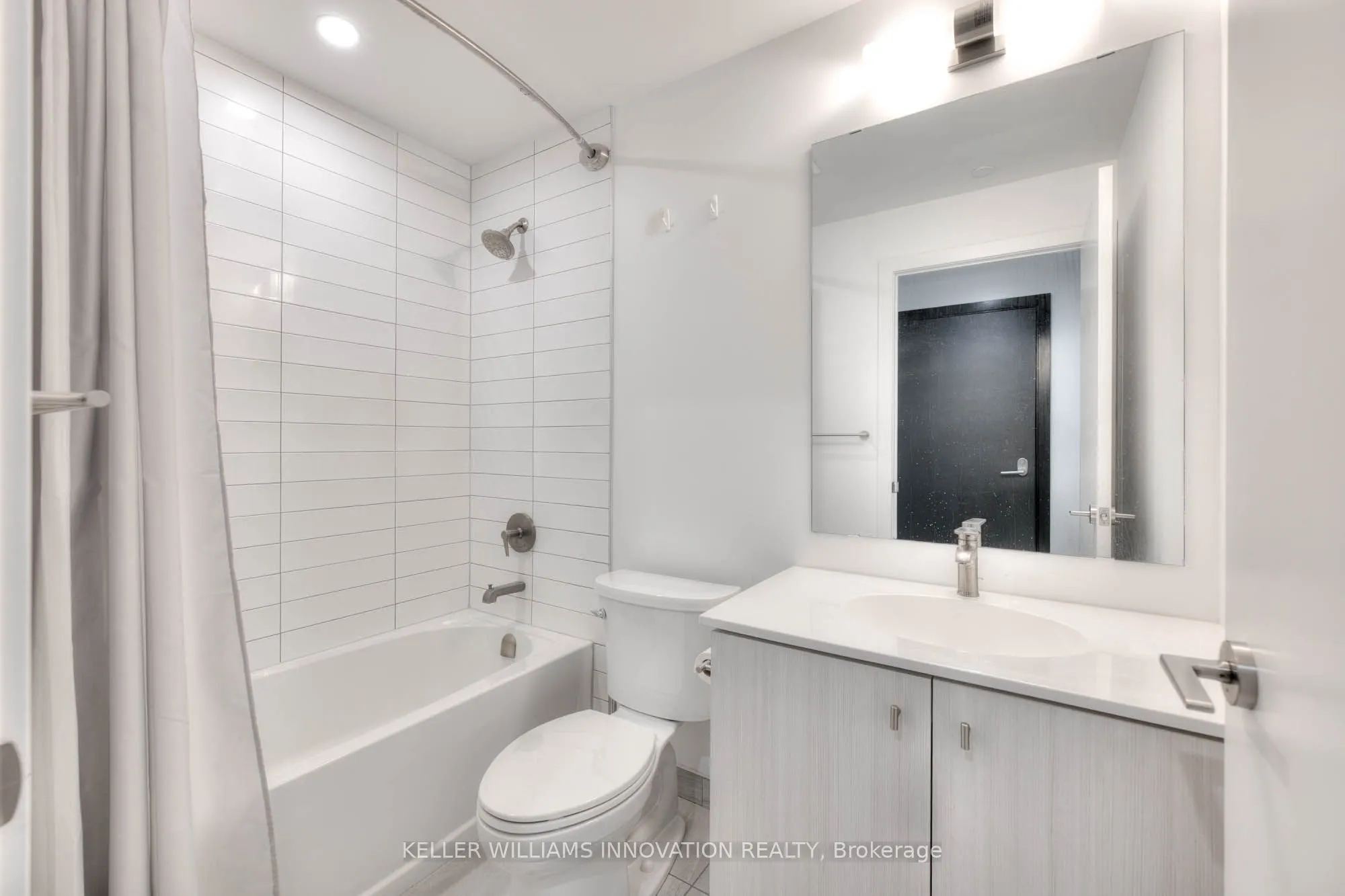 5 wellington Street S, #1012