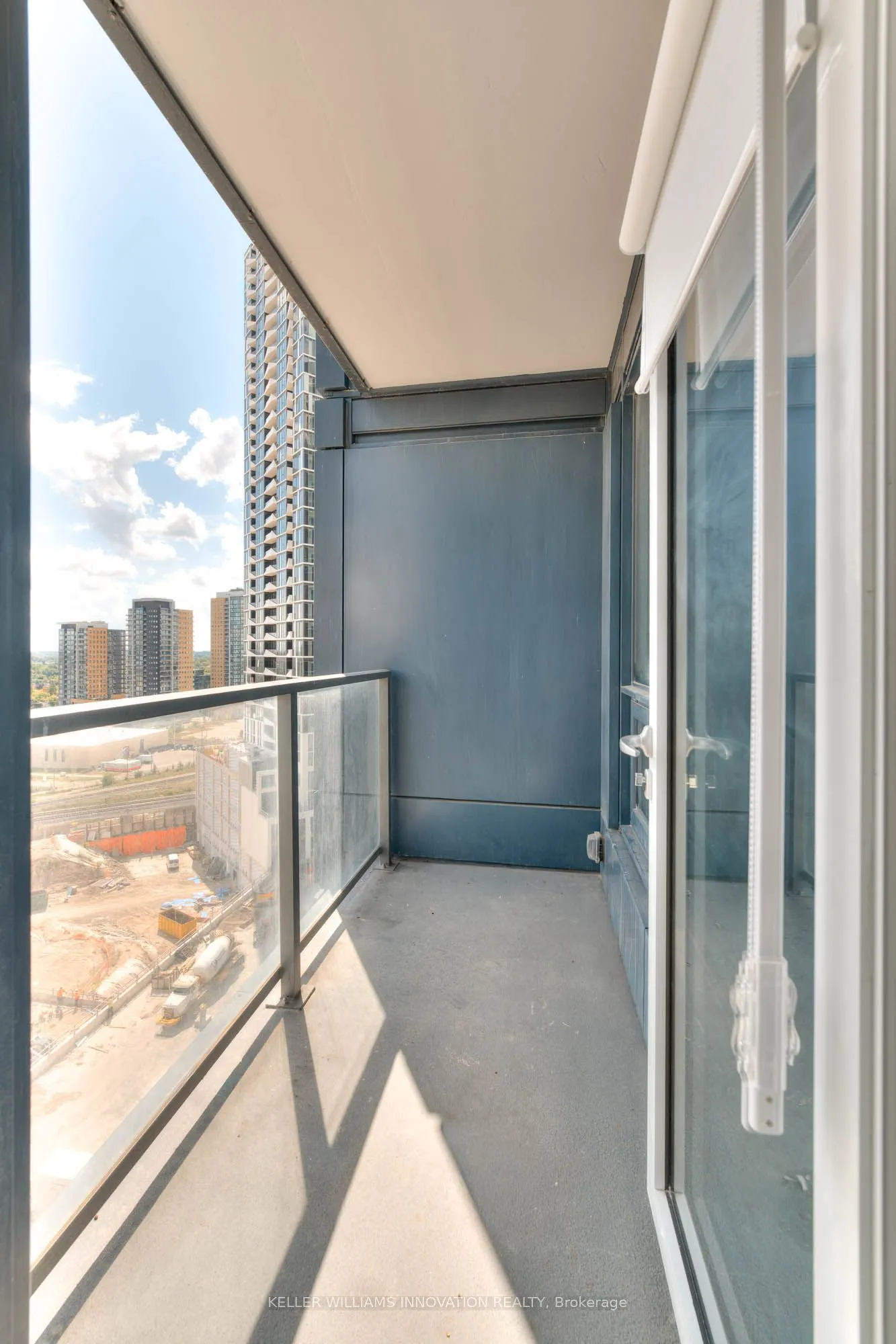 5 wellington Street S, #1012