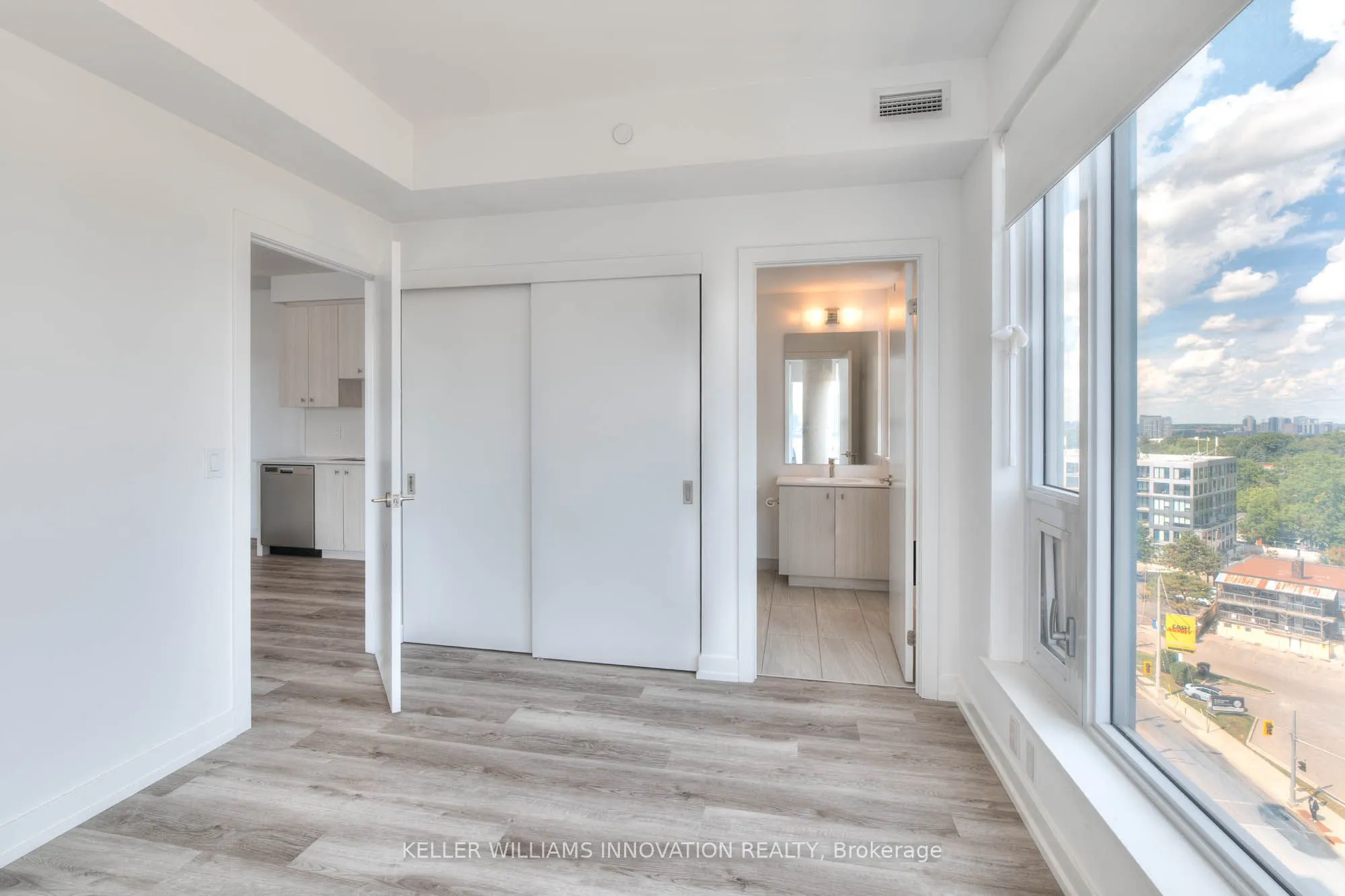 5 wellington Street S, #1012