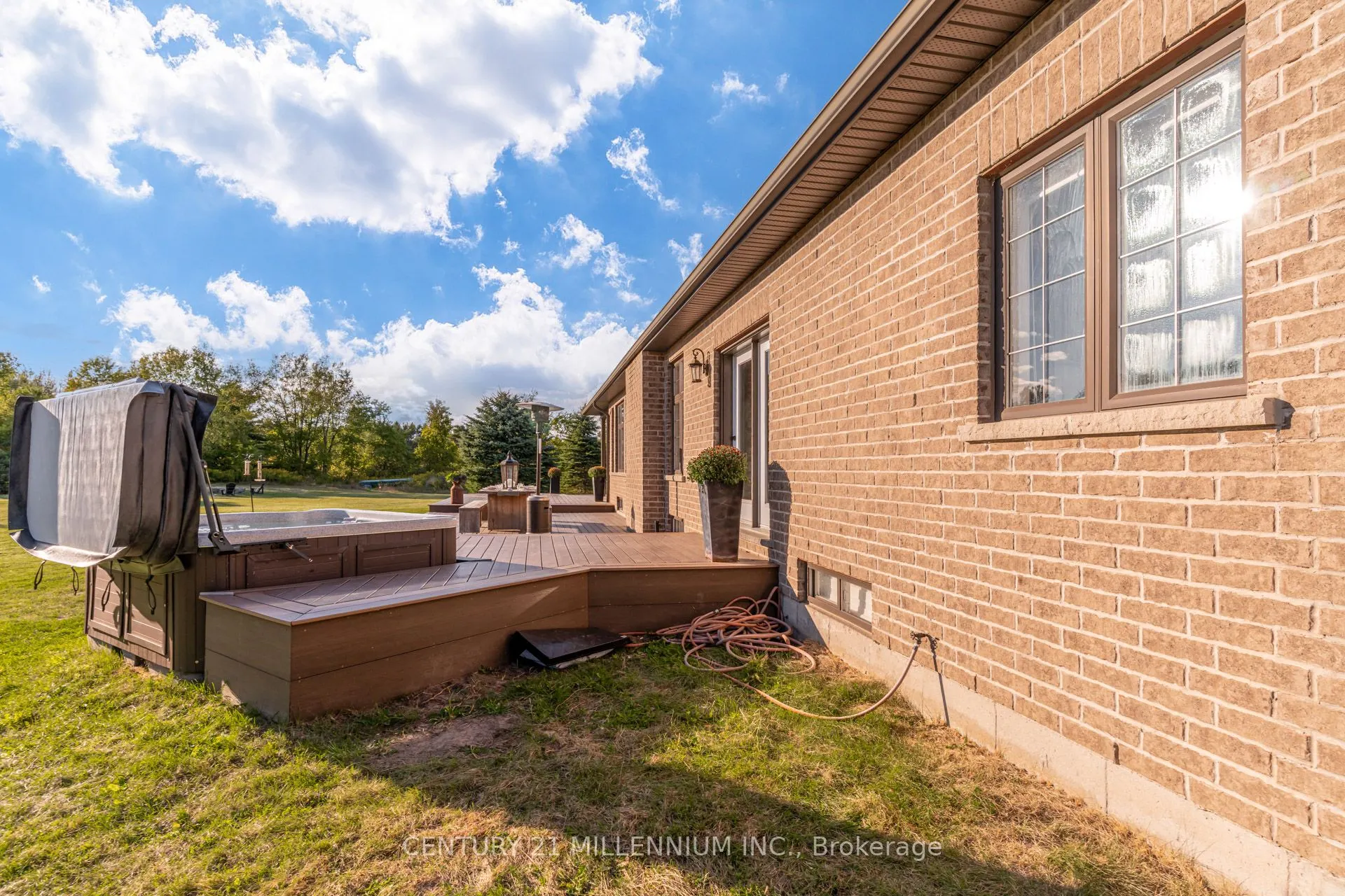 5840 Tenth Line