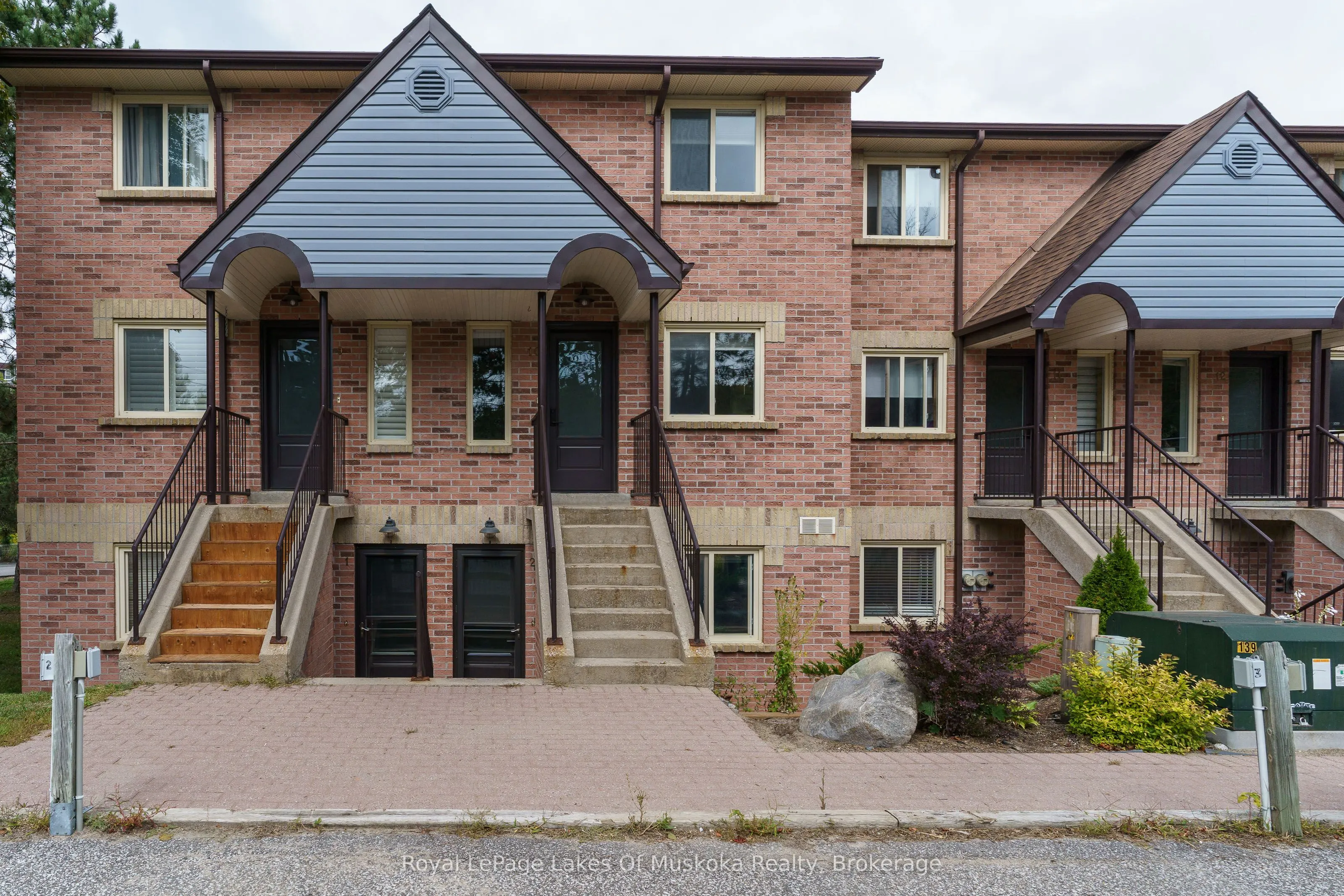 142 Ecclestone Drive, #10