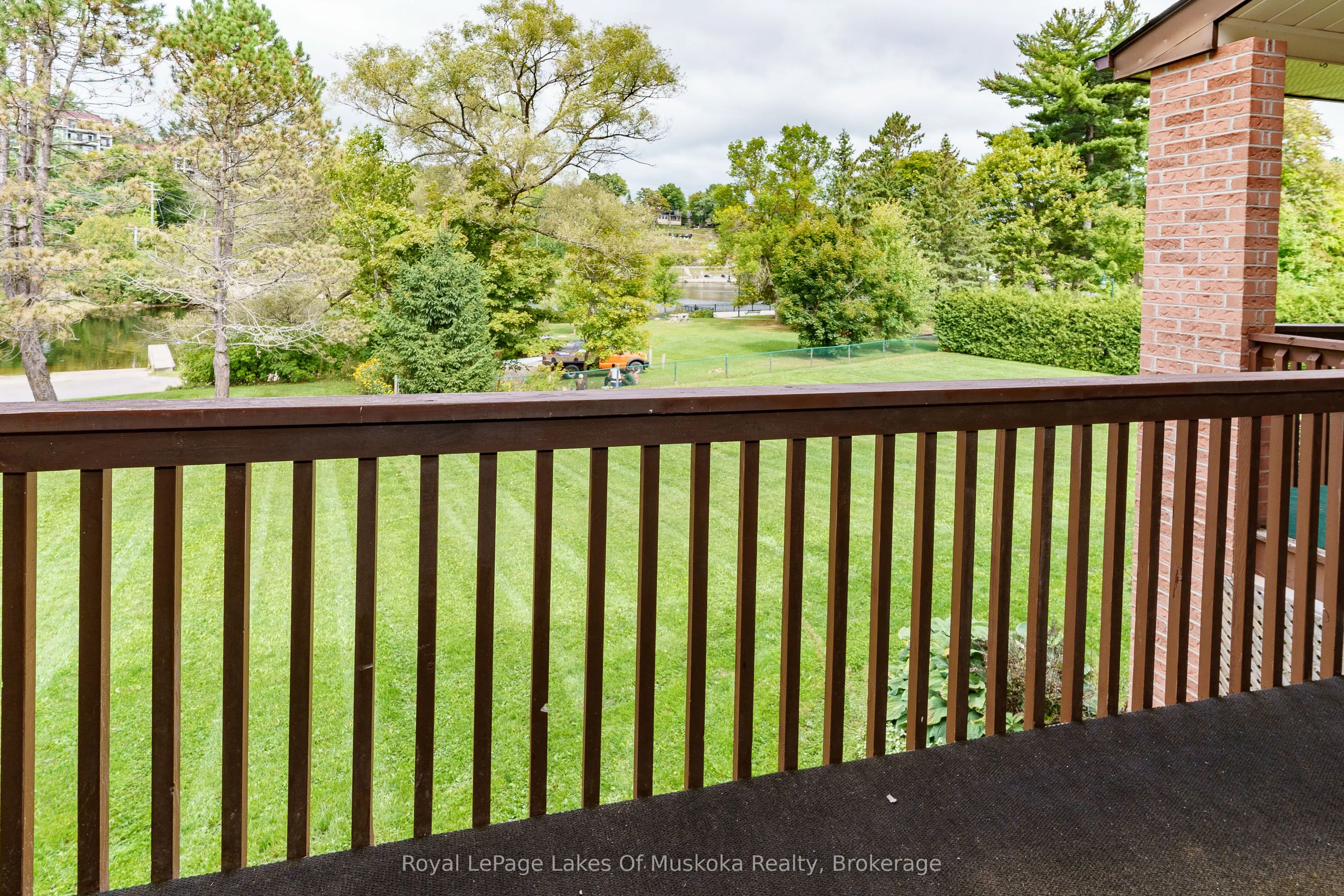 142 Ecclestone Drive, #10