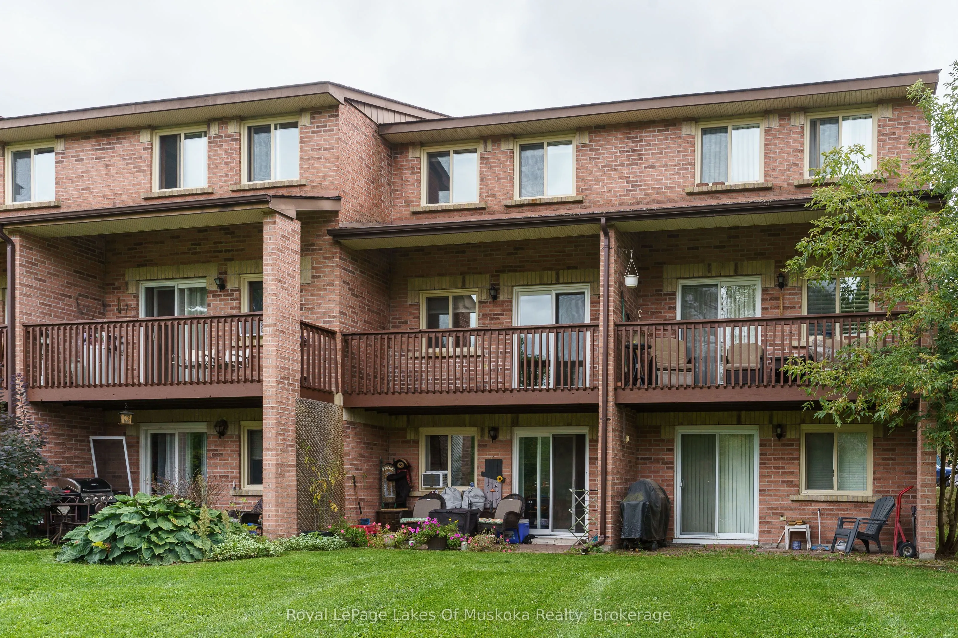 142 Ecclestone Drive, #10