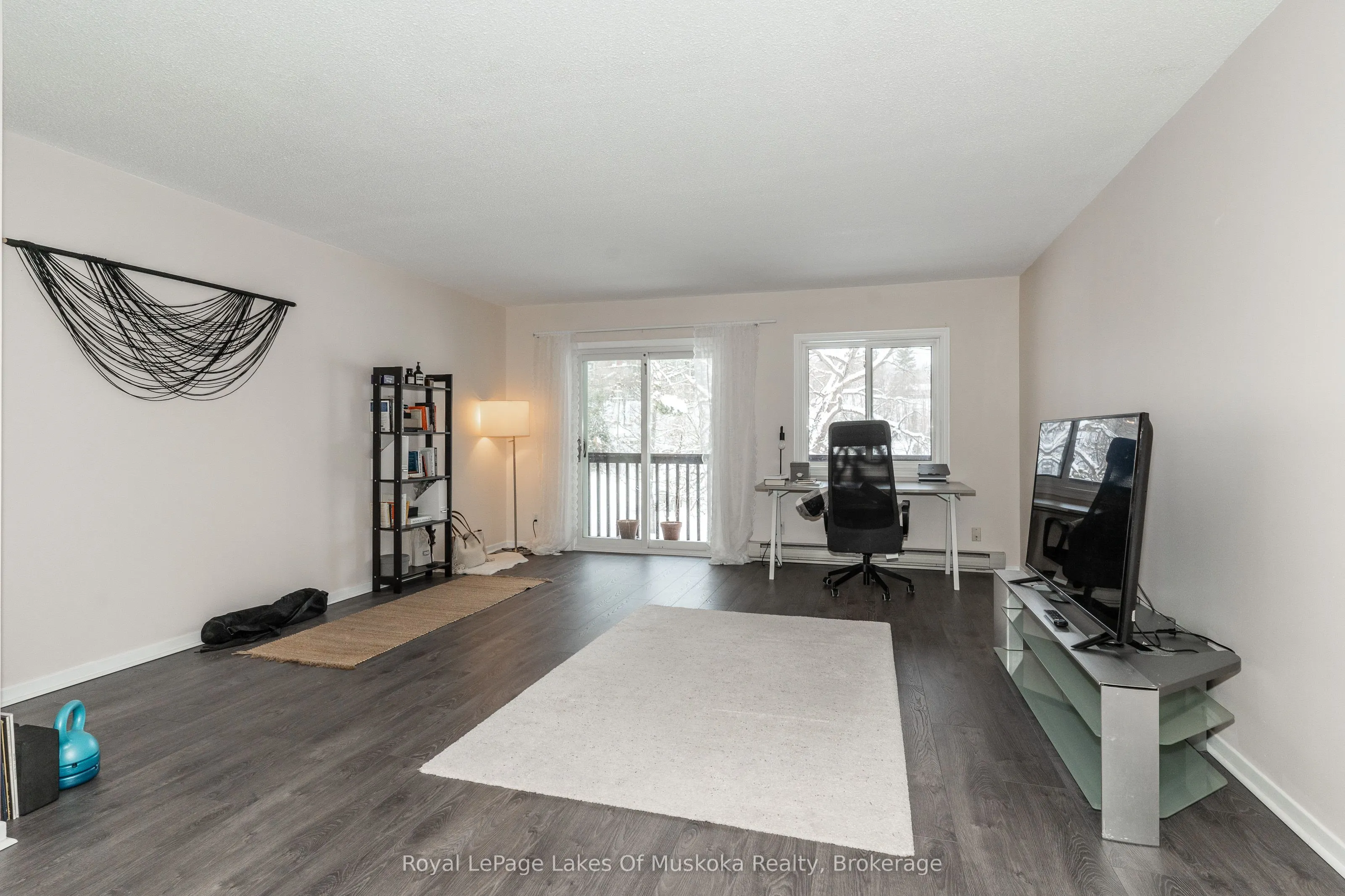 142 Ecclestone Drive, #10