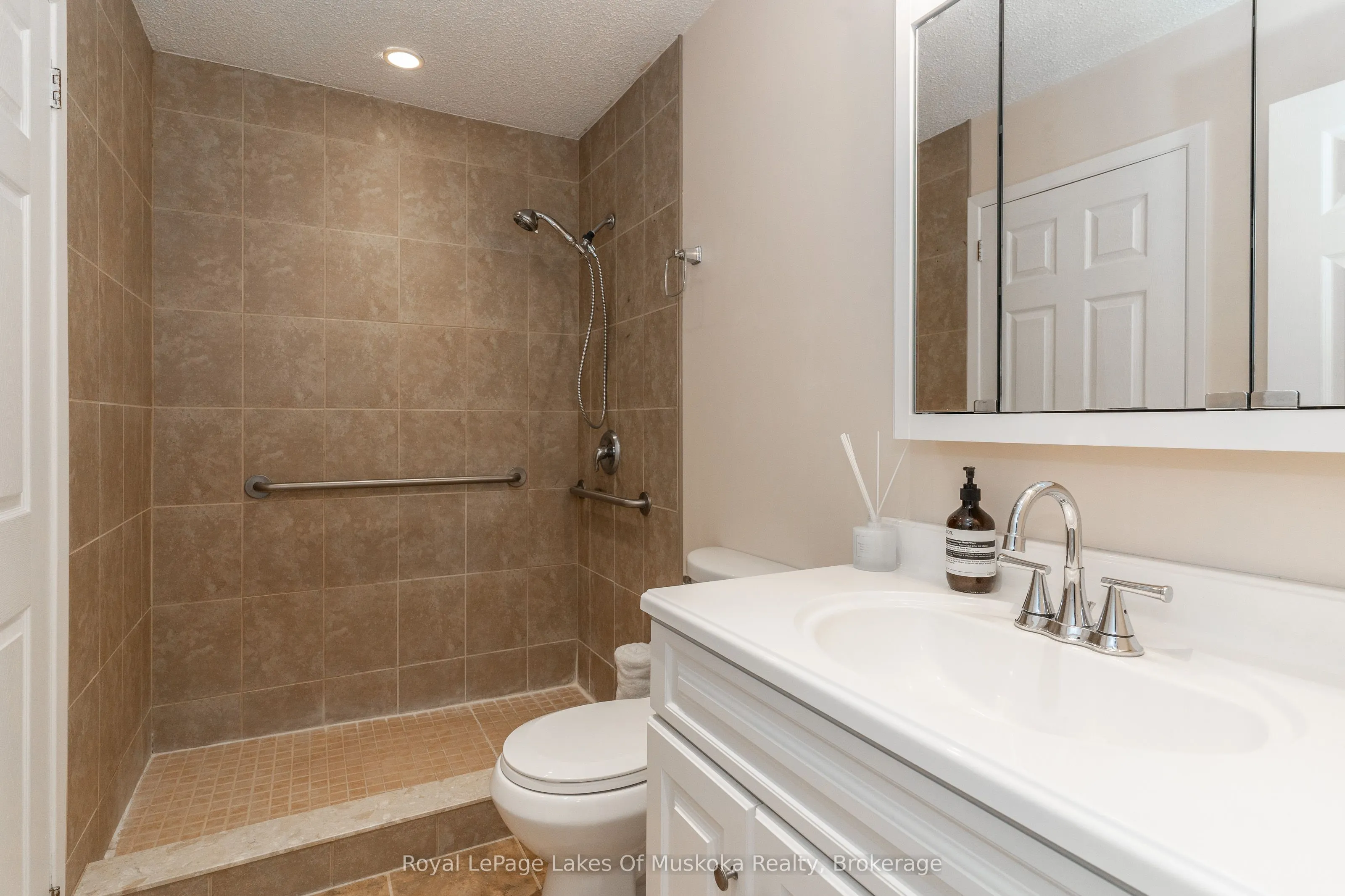 142 Ecclestone Drive, #10