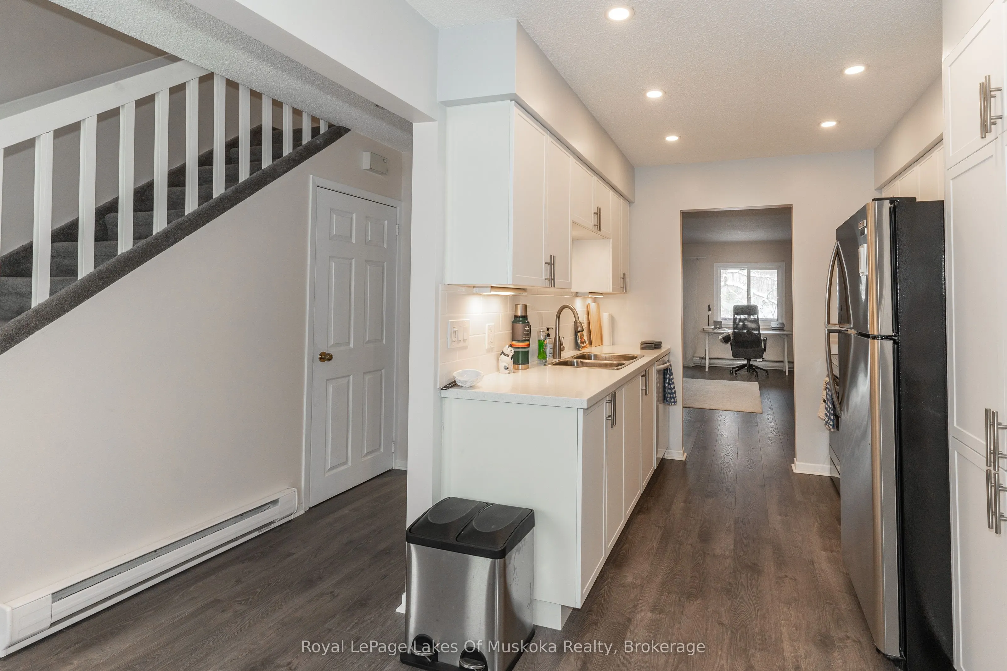 142 Ecclestone Drive, #10