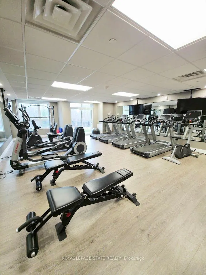125 Shoreview Place, #307