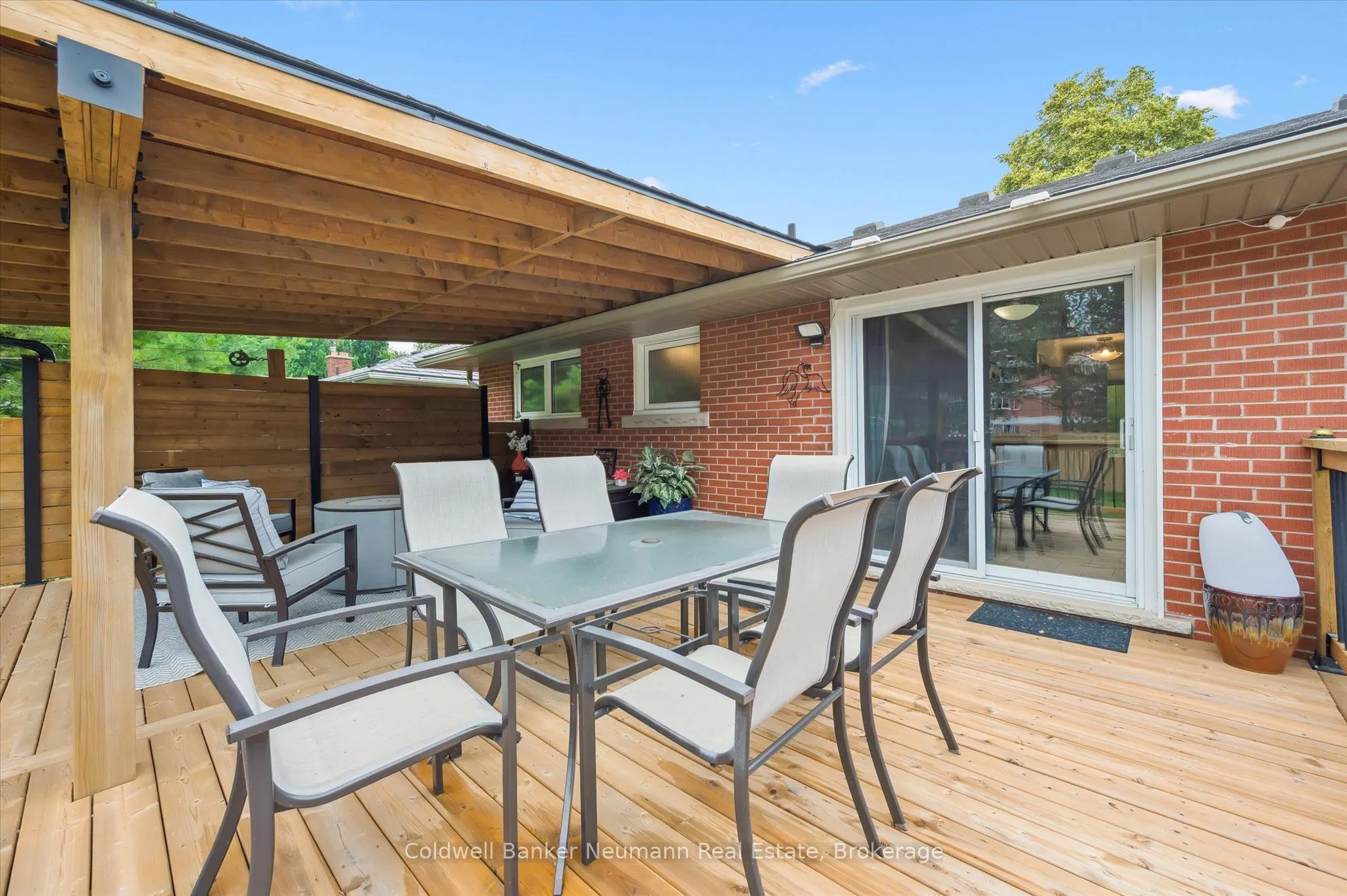 71 Pleasant Road