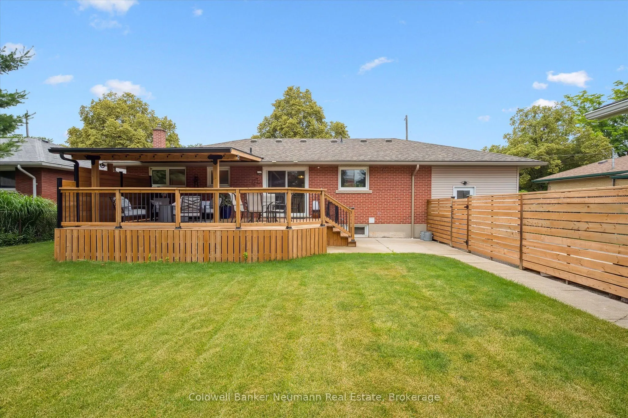 71 Pleasant Road