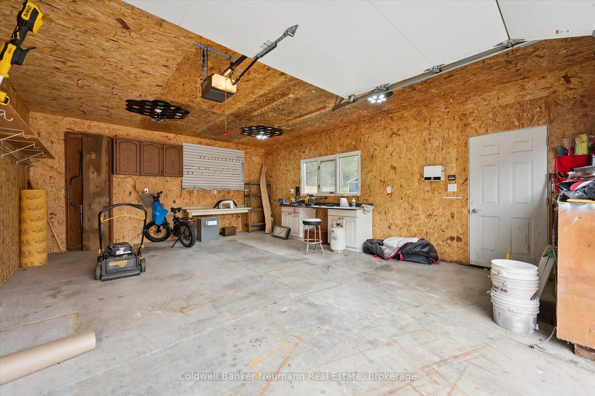 71 Pleasant Road