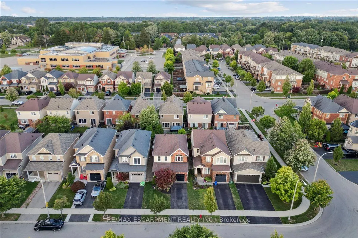40 Peer Court