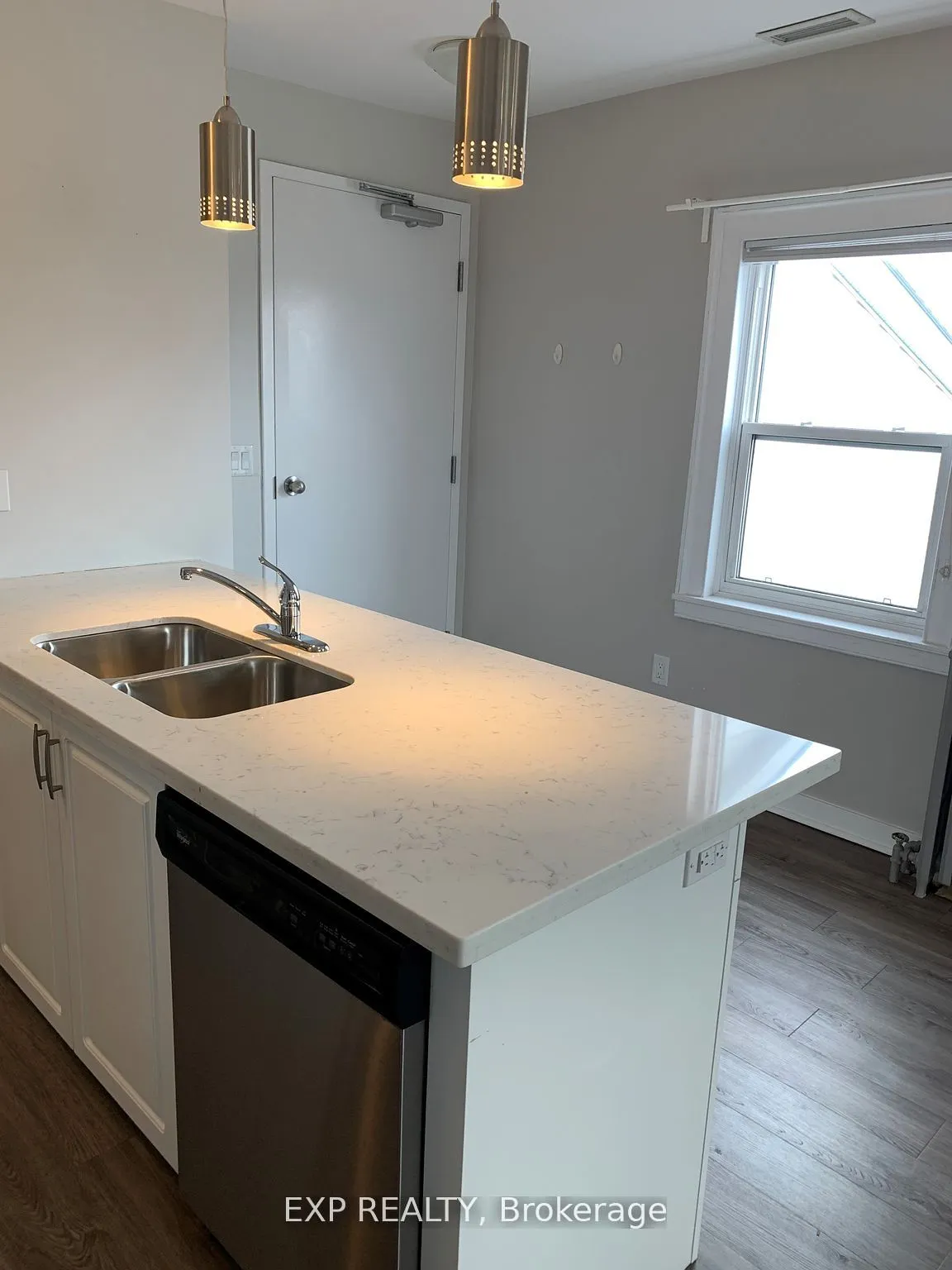 22 Main Street, #1
