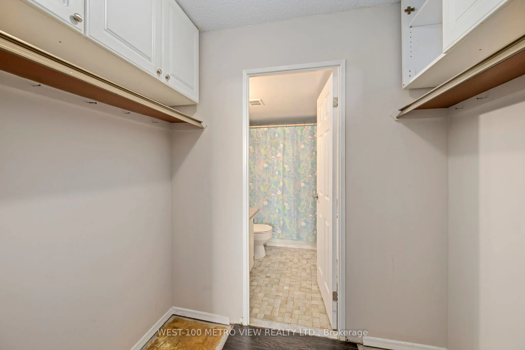 389 Dundas Street, #1602