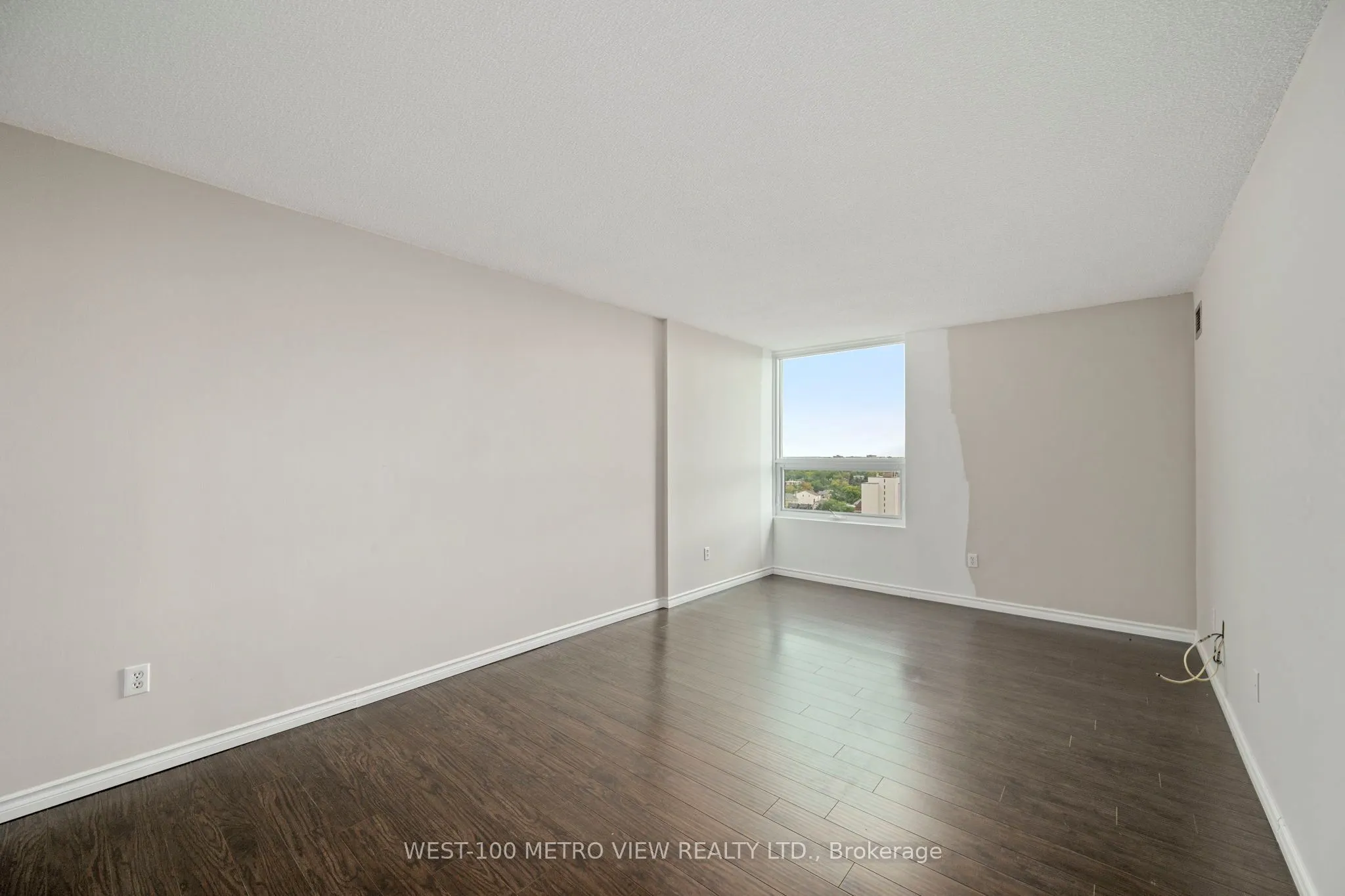 389 Dundas Street, #1602