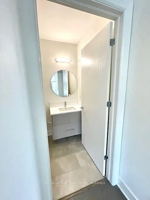 255 BAY Street, #316