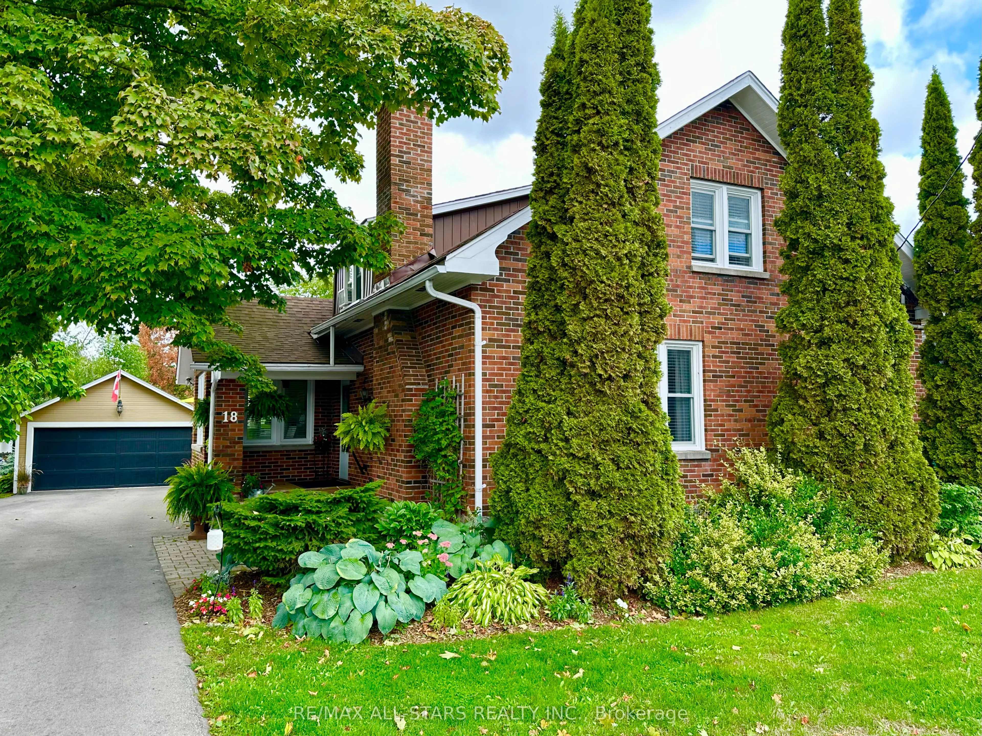 18 Joseph Street