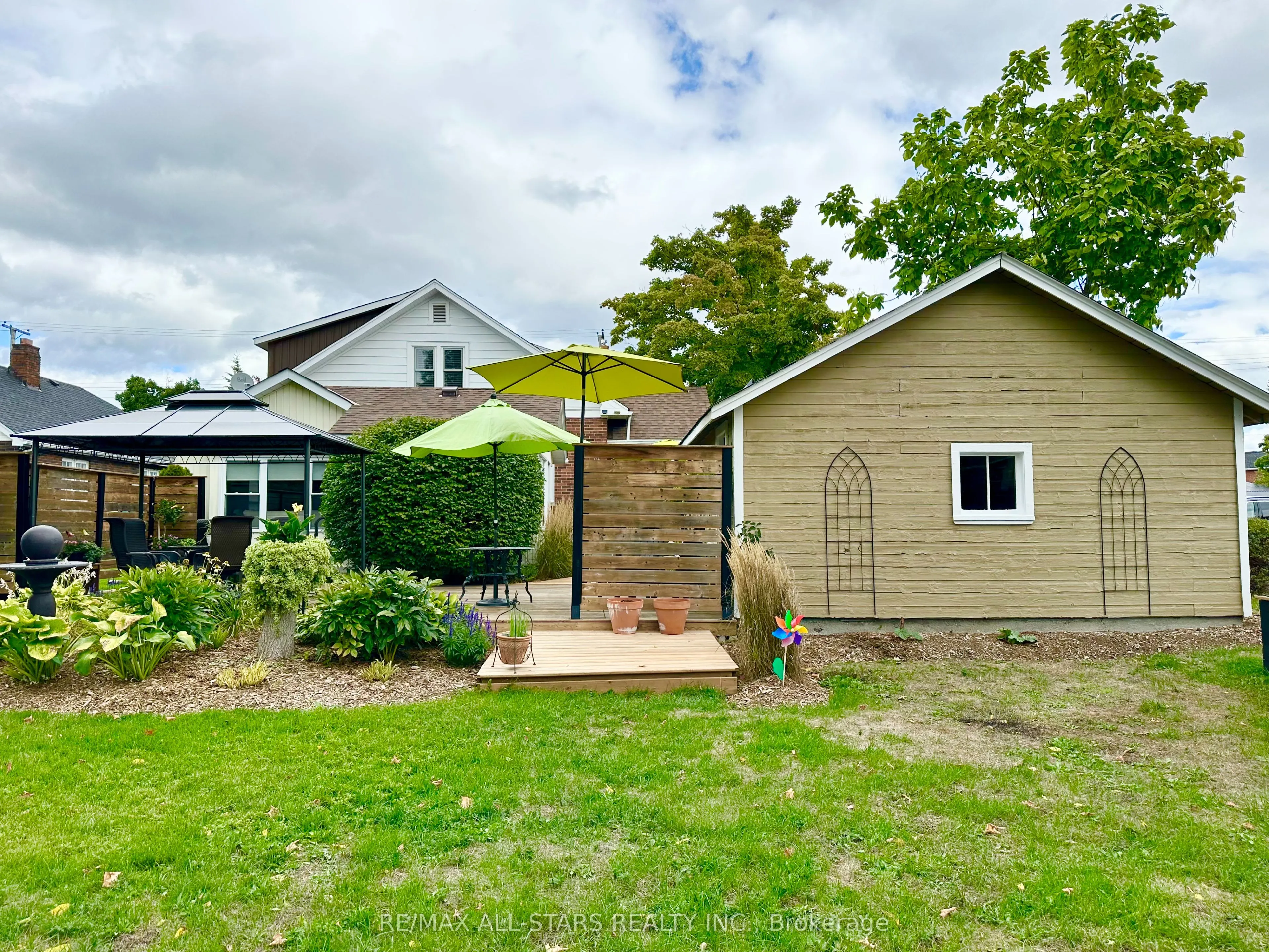 18 Joseph Street