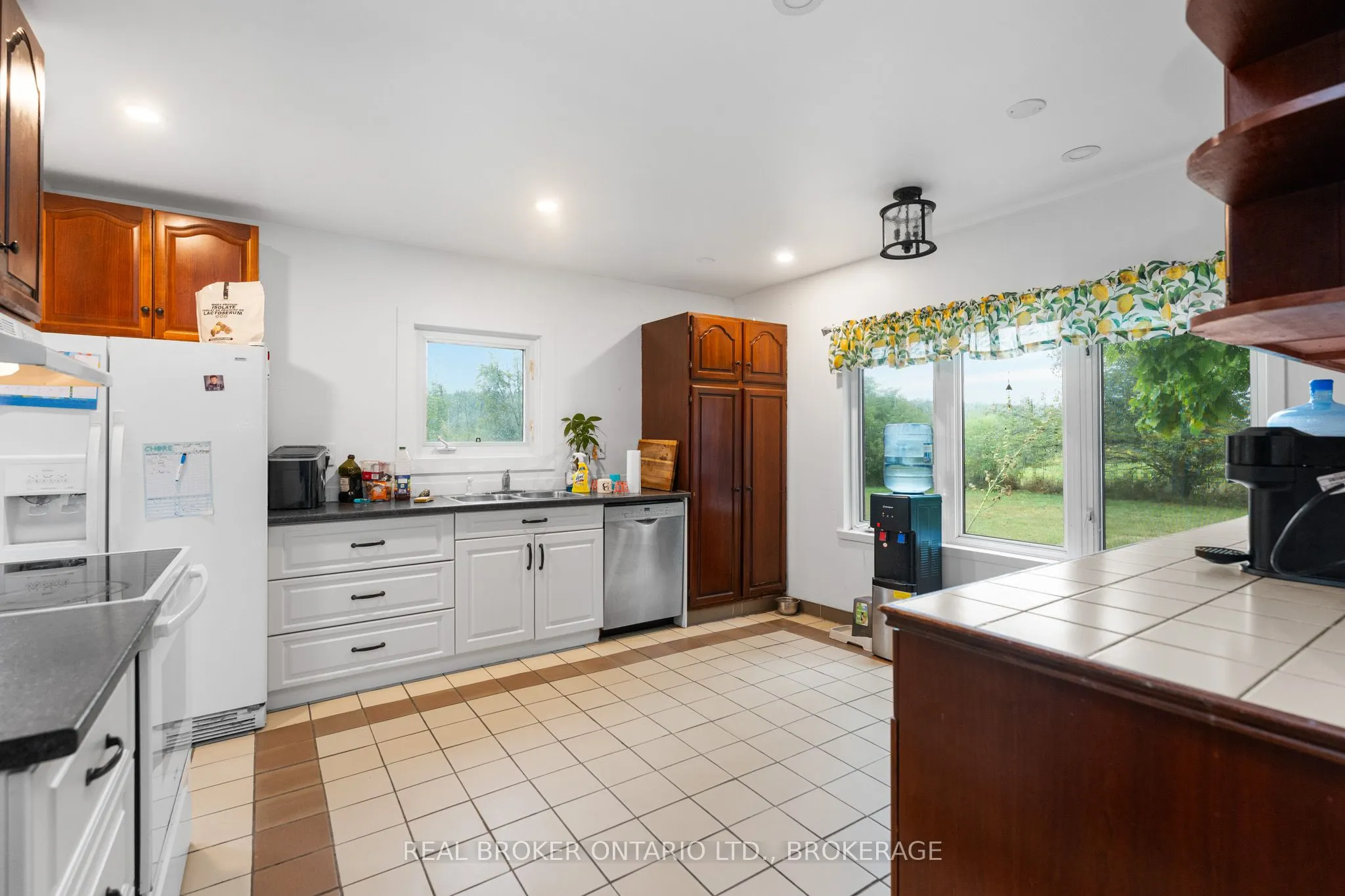 2268 Mcintyre Road