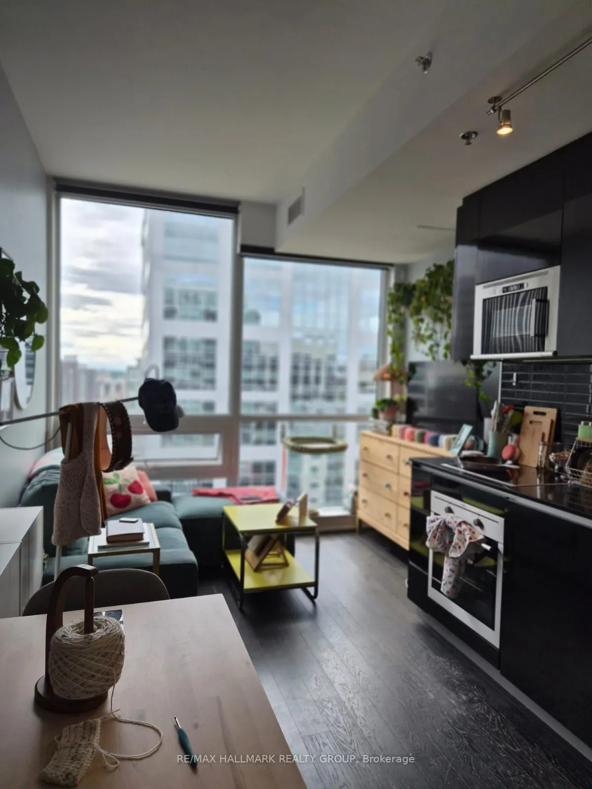 199 Slater Street W, #1704