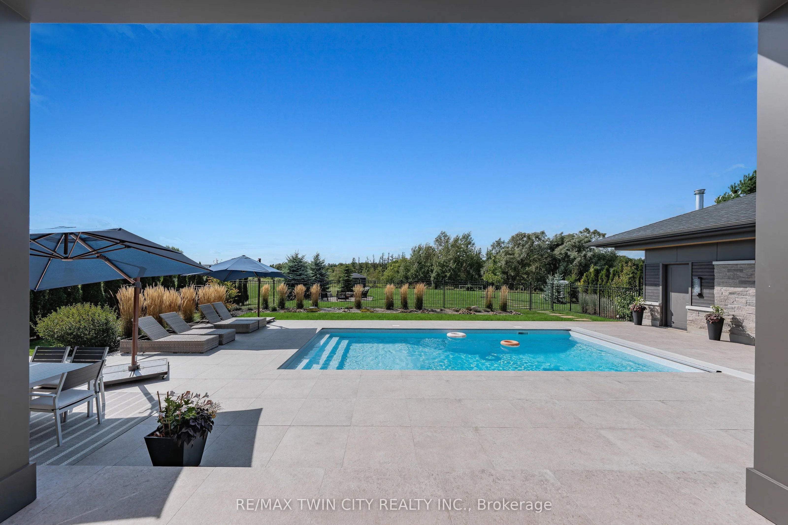 1826 Moser Young Road