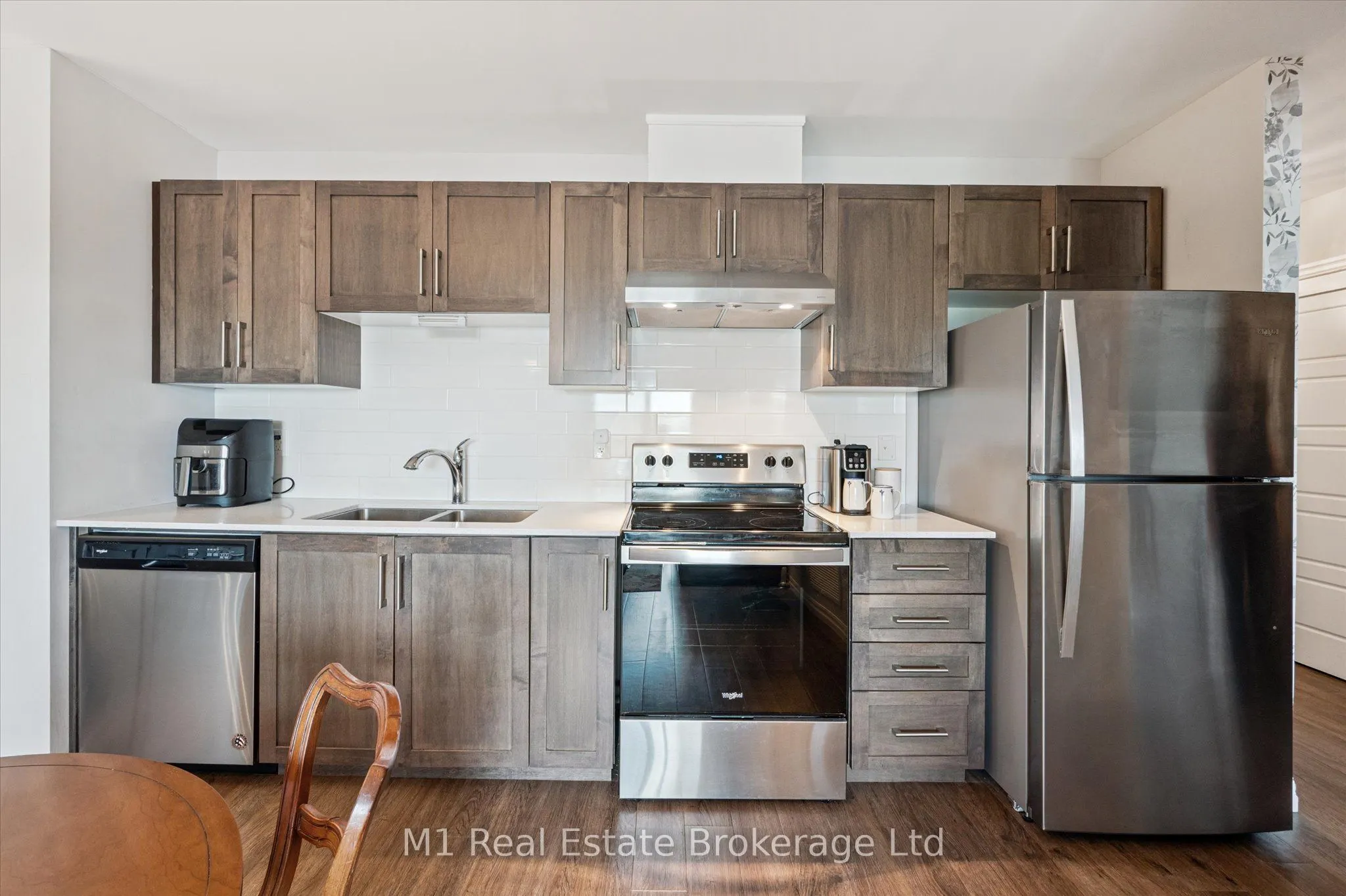 35 Kingsbury Square, #215
