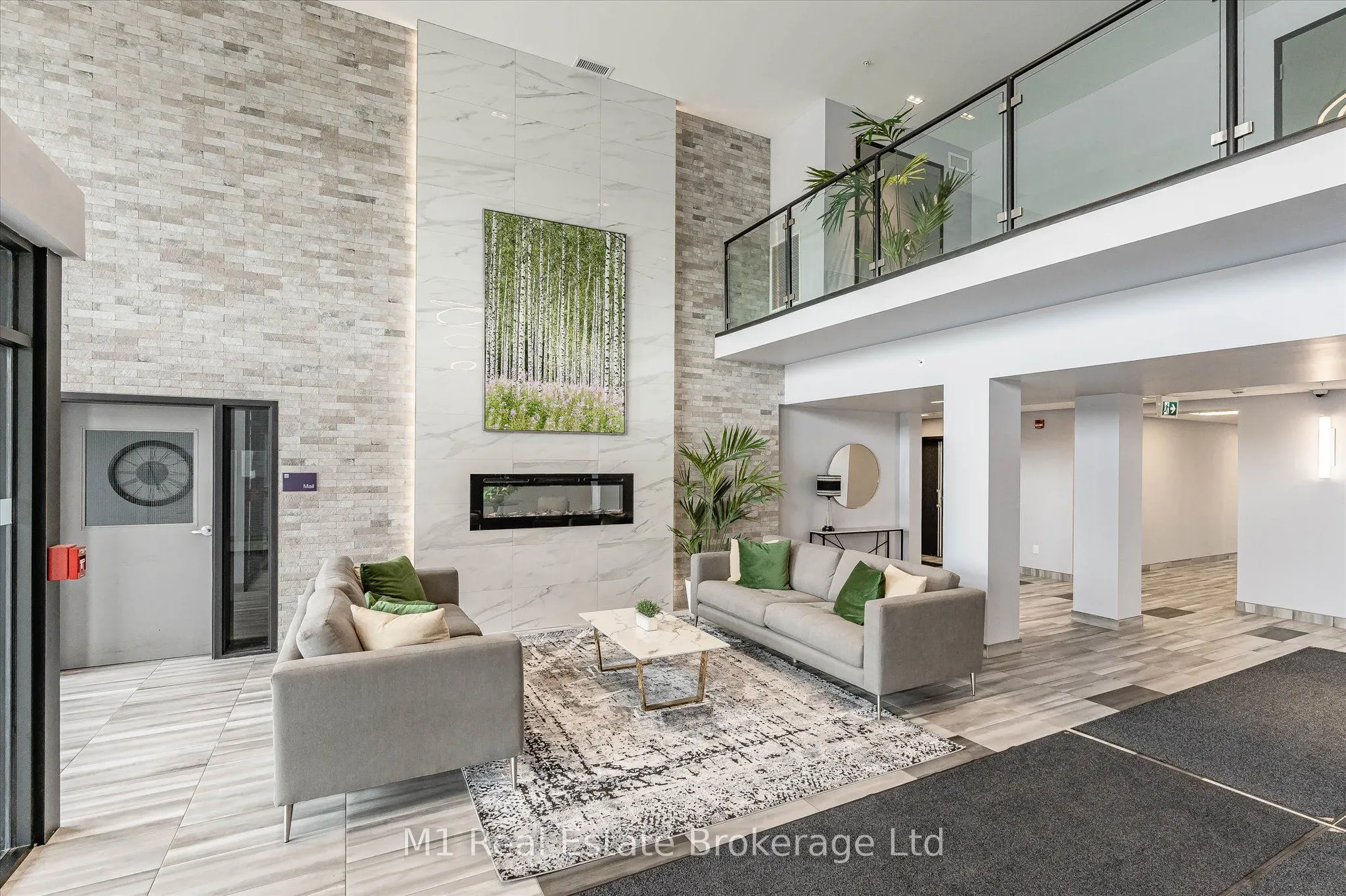 35 Kingsbury Square, #215