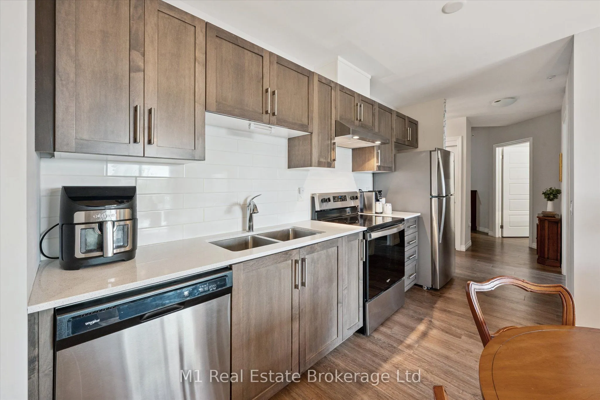 35 Kingsbury Square, #215