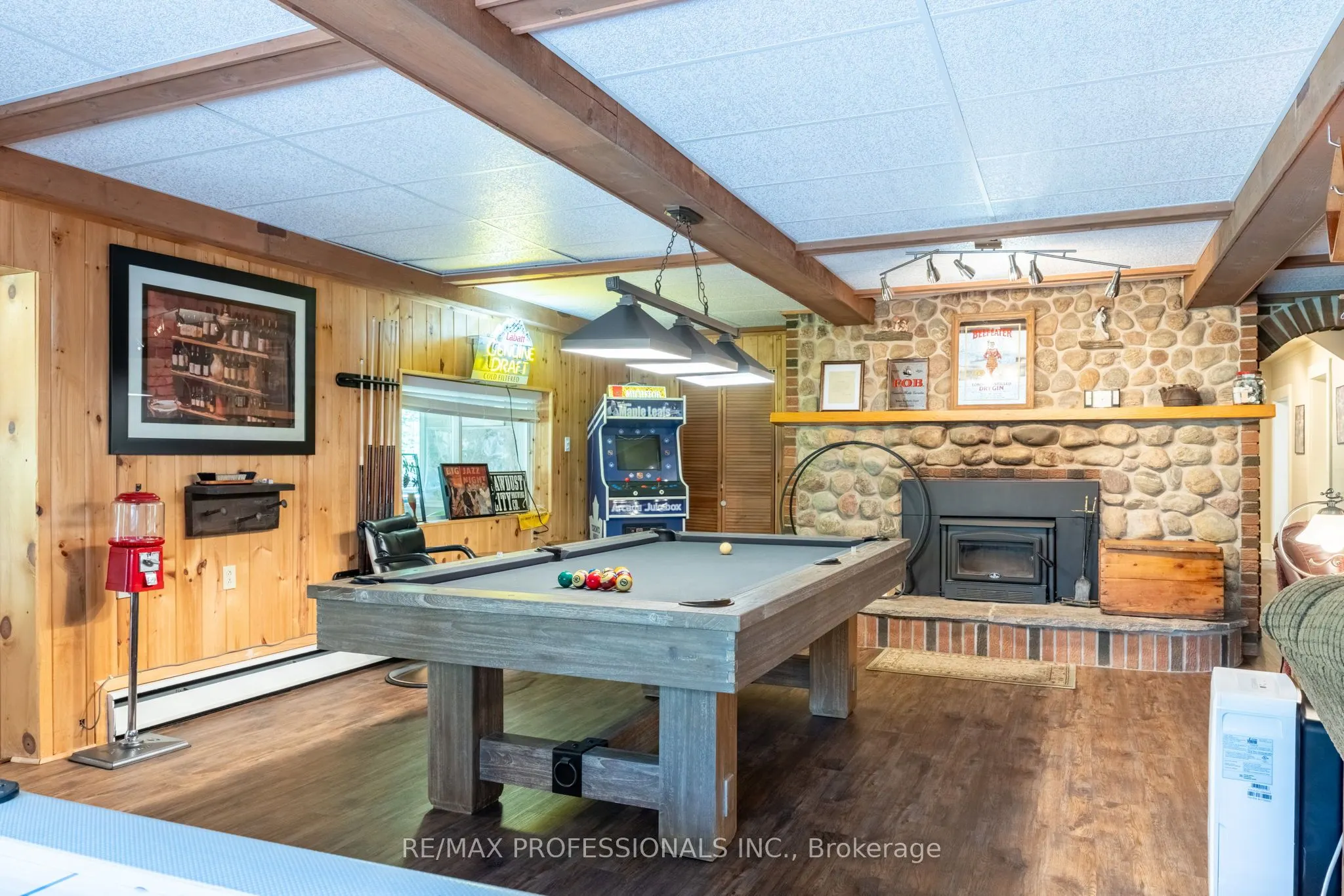 127 South Lancelot Road