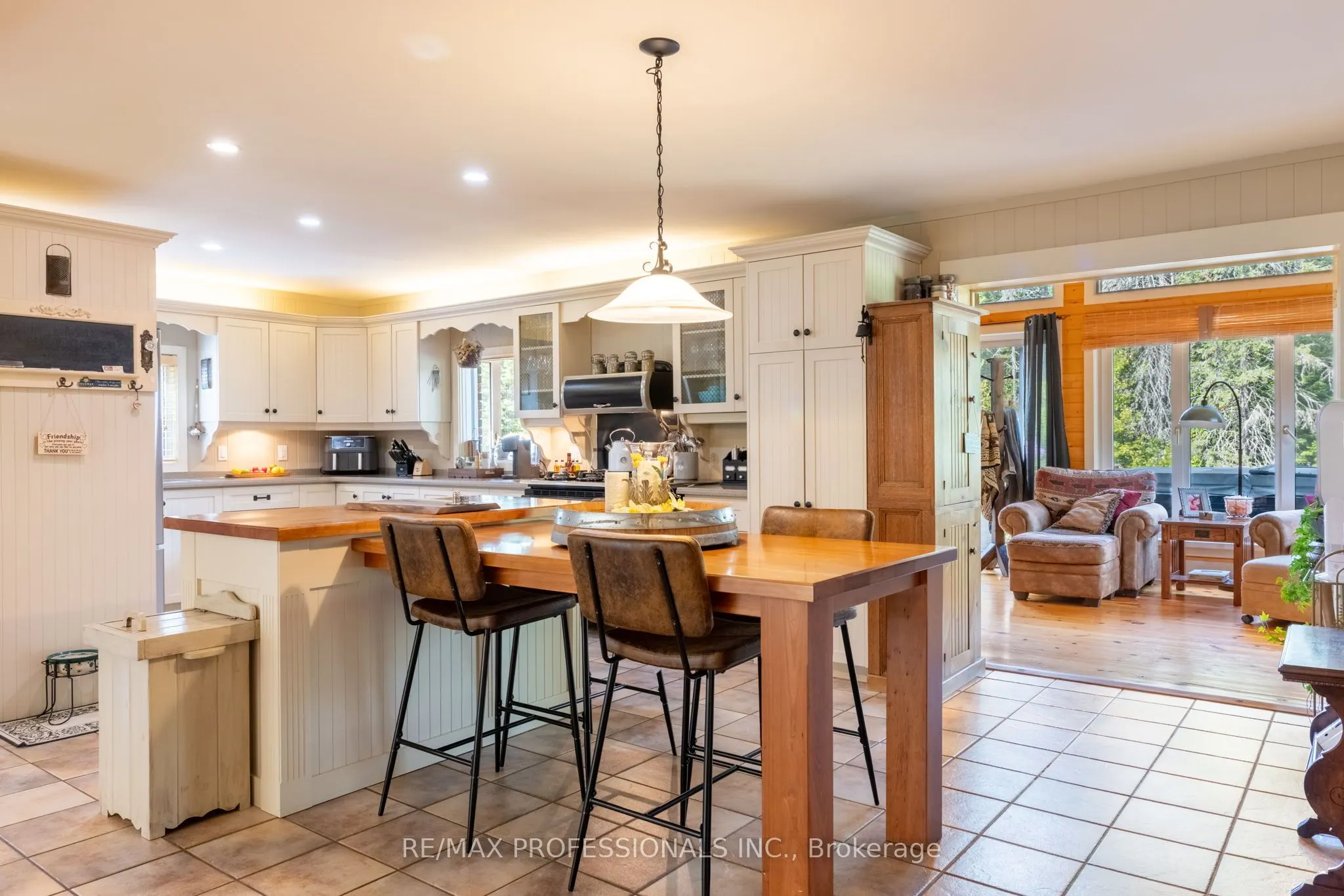 127 South Lancelot Road