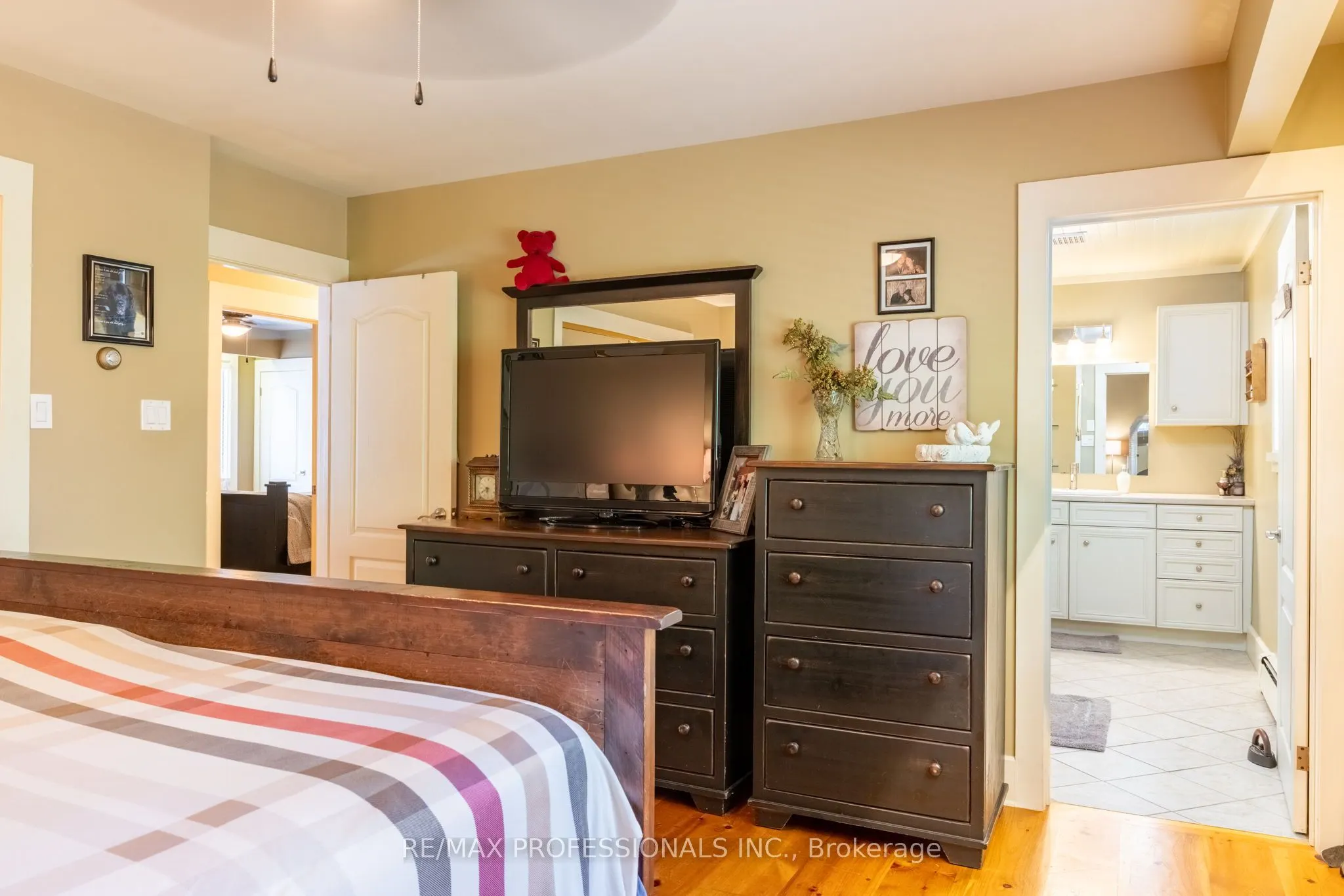 127 South Lancelot Road