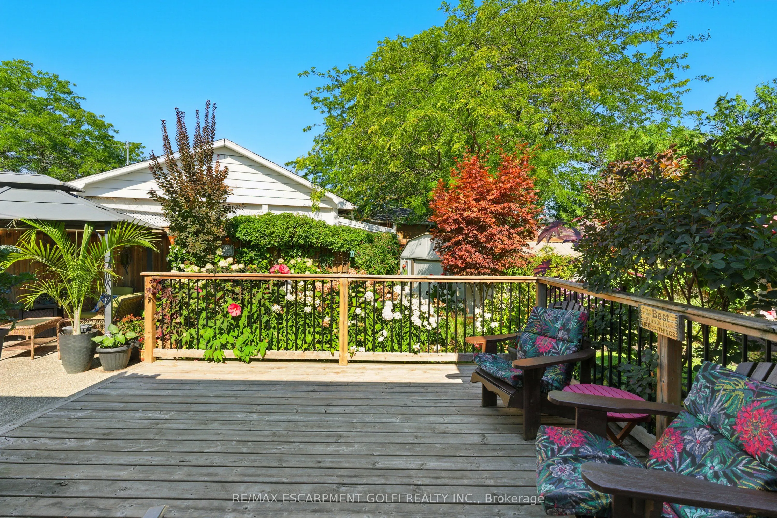 4326 Hillview Drive