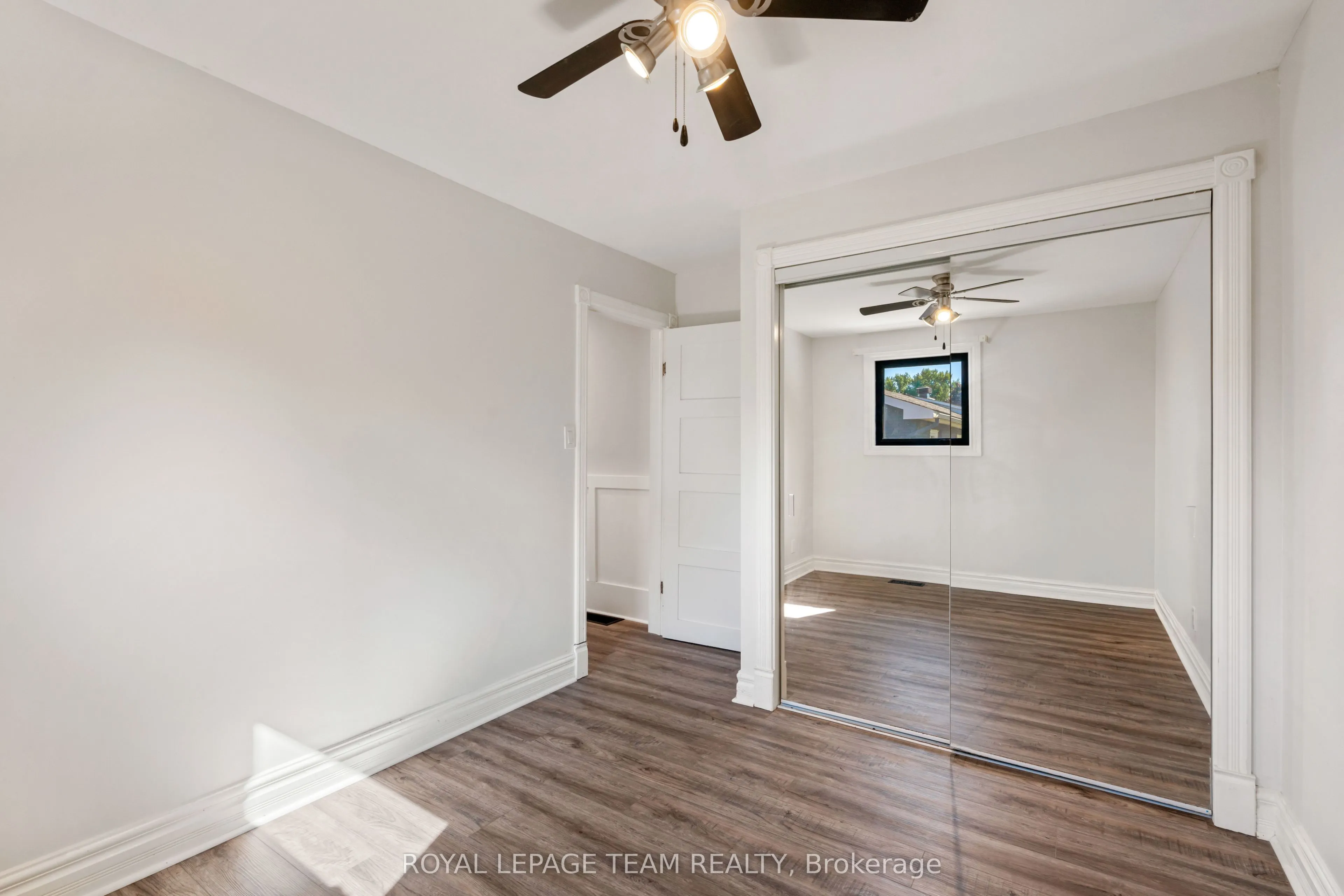565 Dufferin Street W